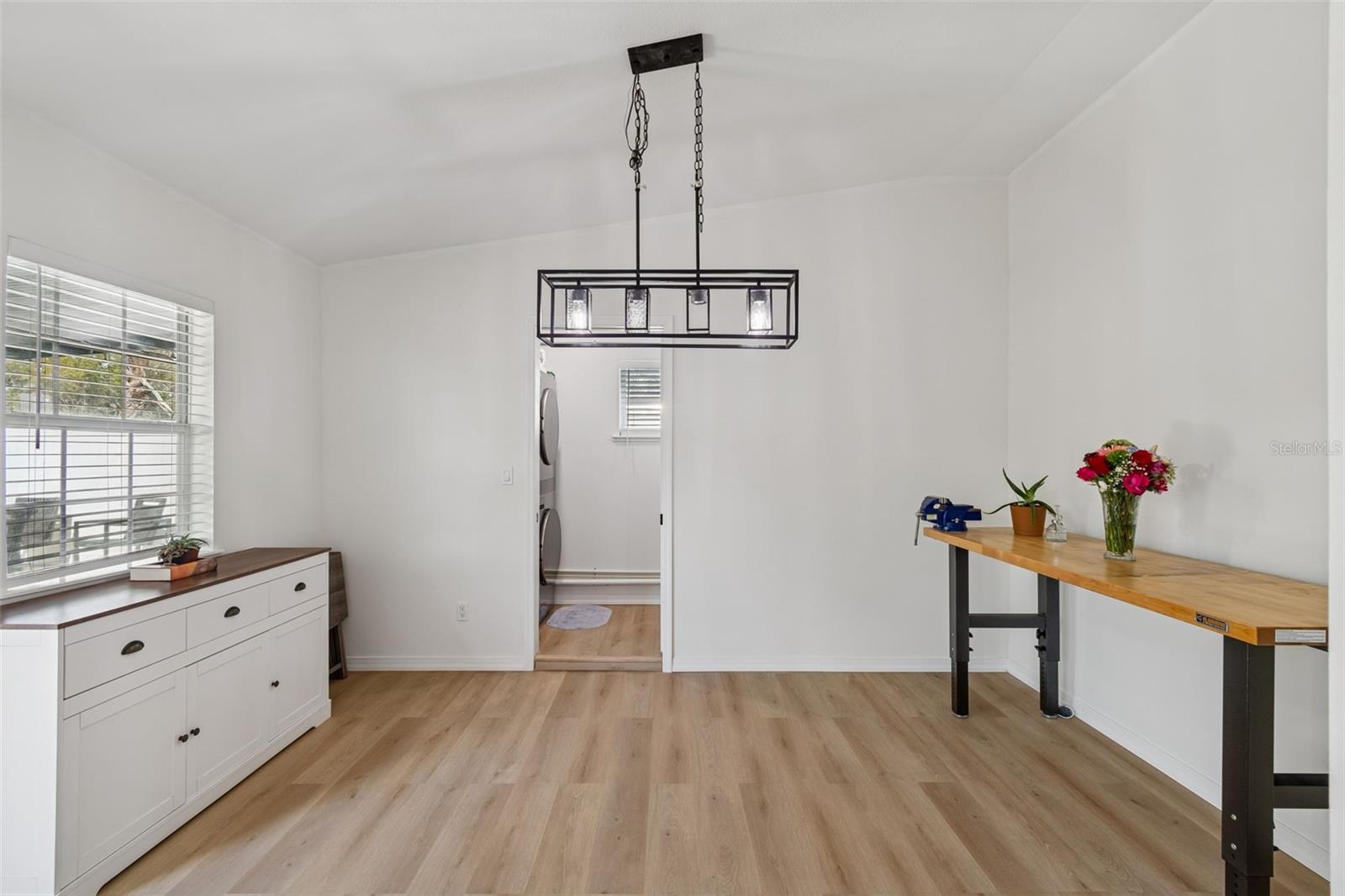 Image 19 of 45 For 4636 Bay Court Avenue