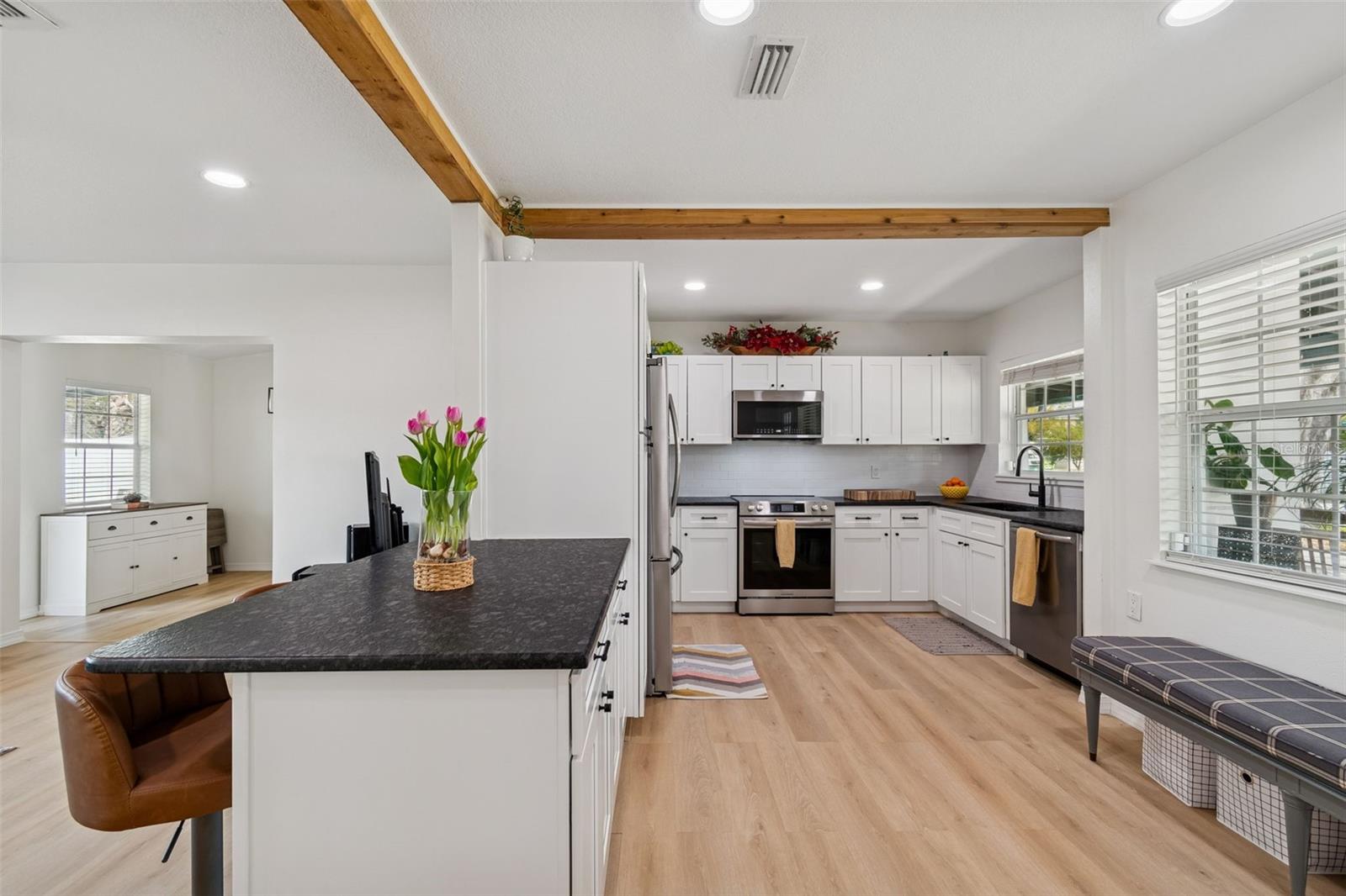 Image 8 of 45 For 4636 Bay Court Avenue