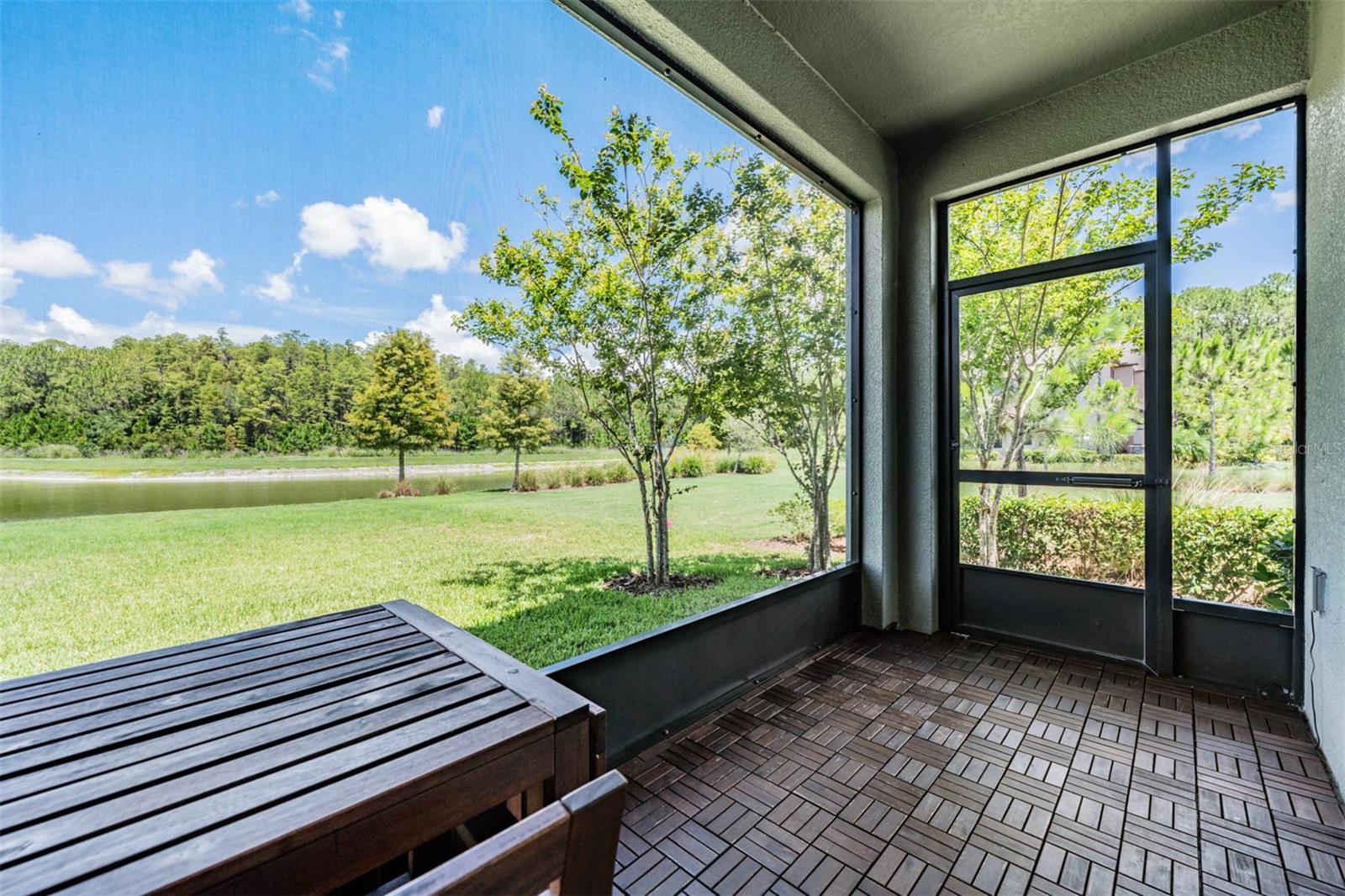 Listing photo id 22 for 4849 Isola Court