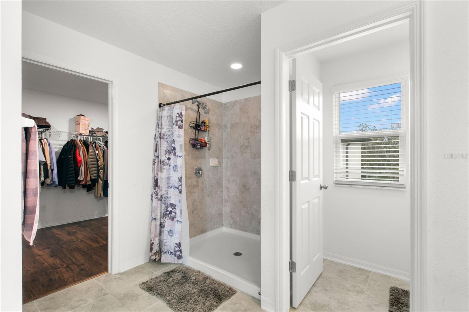 Image 36 of 60 For 16044 Sonoma Grove Circle