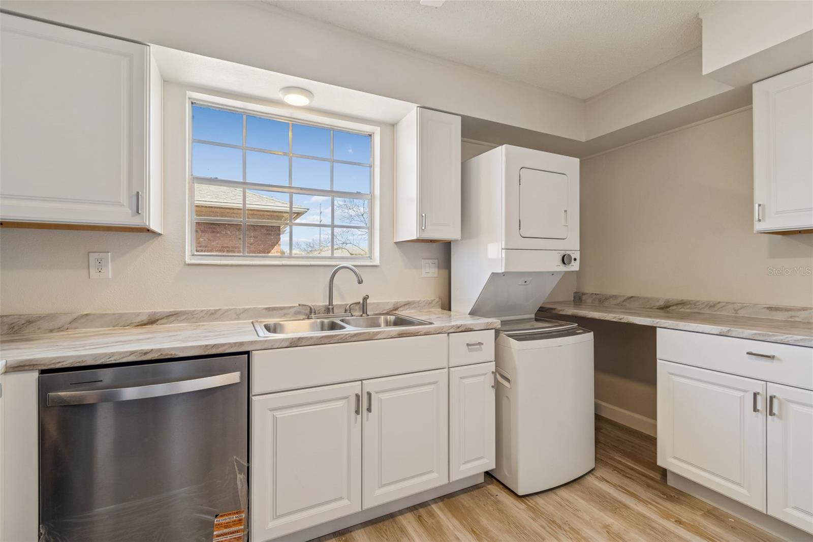 Image 10 of 37 For 3838 37th Street S 59