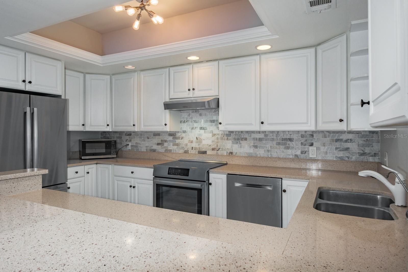 Image 13 of 72 For 8 Belleview Boulevard 108