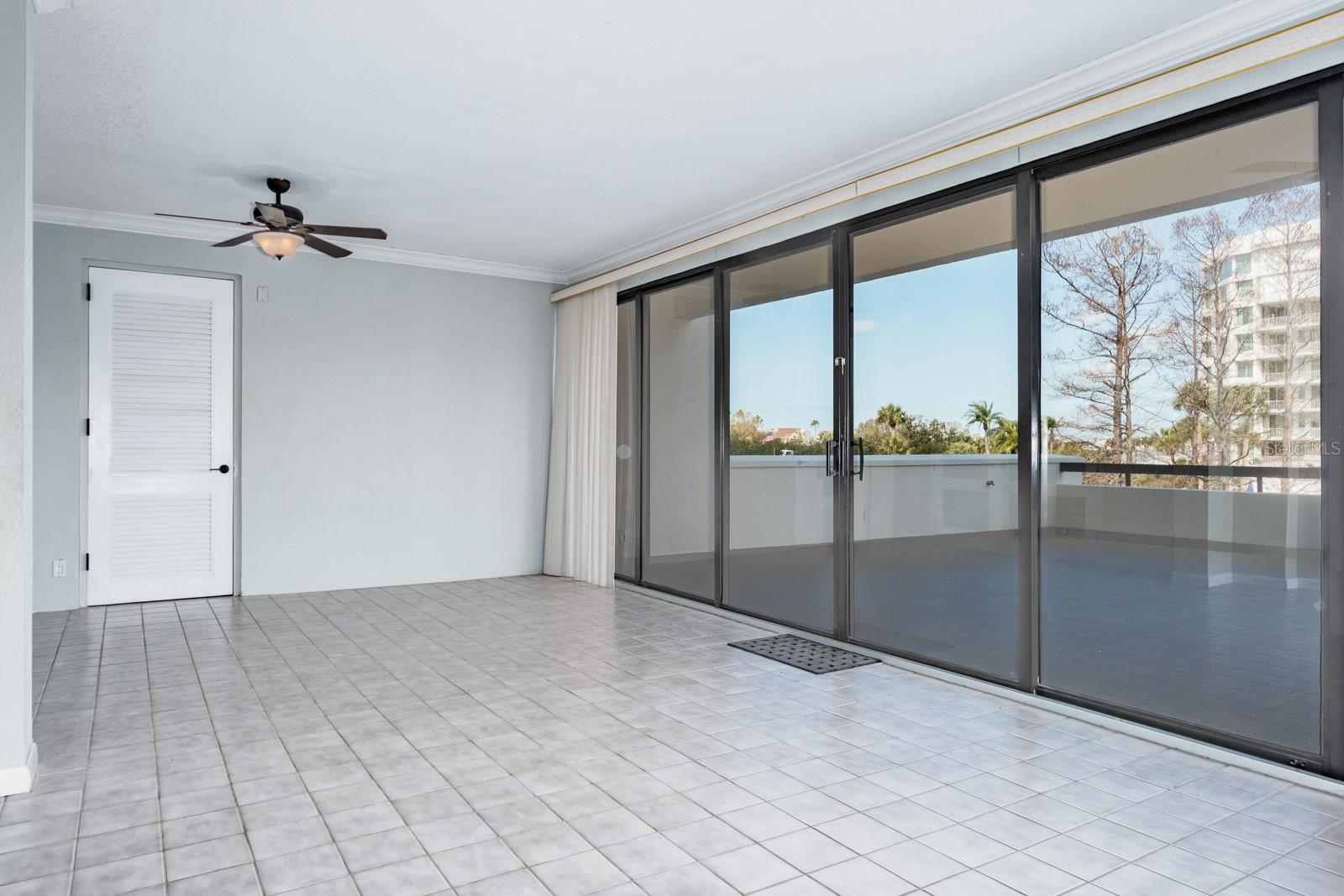 Image 18 of 72 For 8 Belleview Boulevard 108