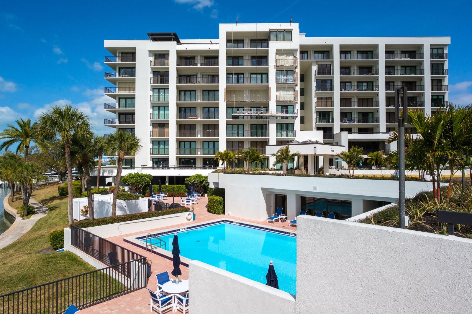 Image 2 of 72 For 8 Belleview Boulevard 108