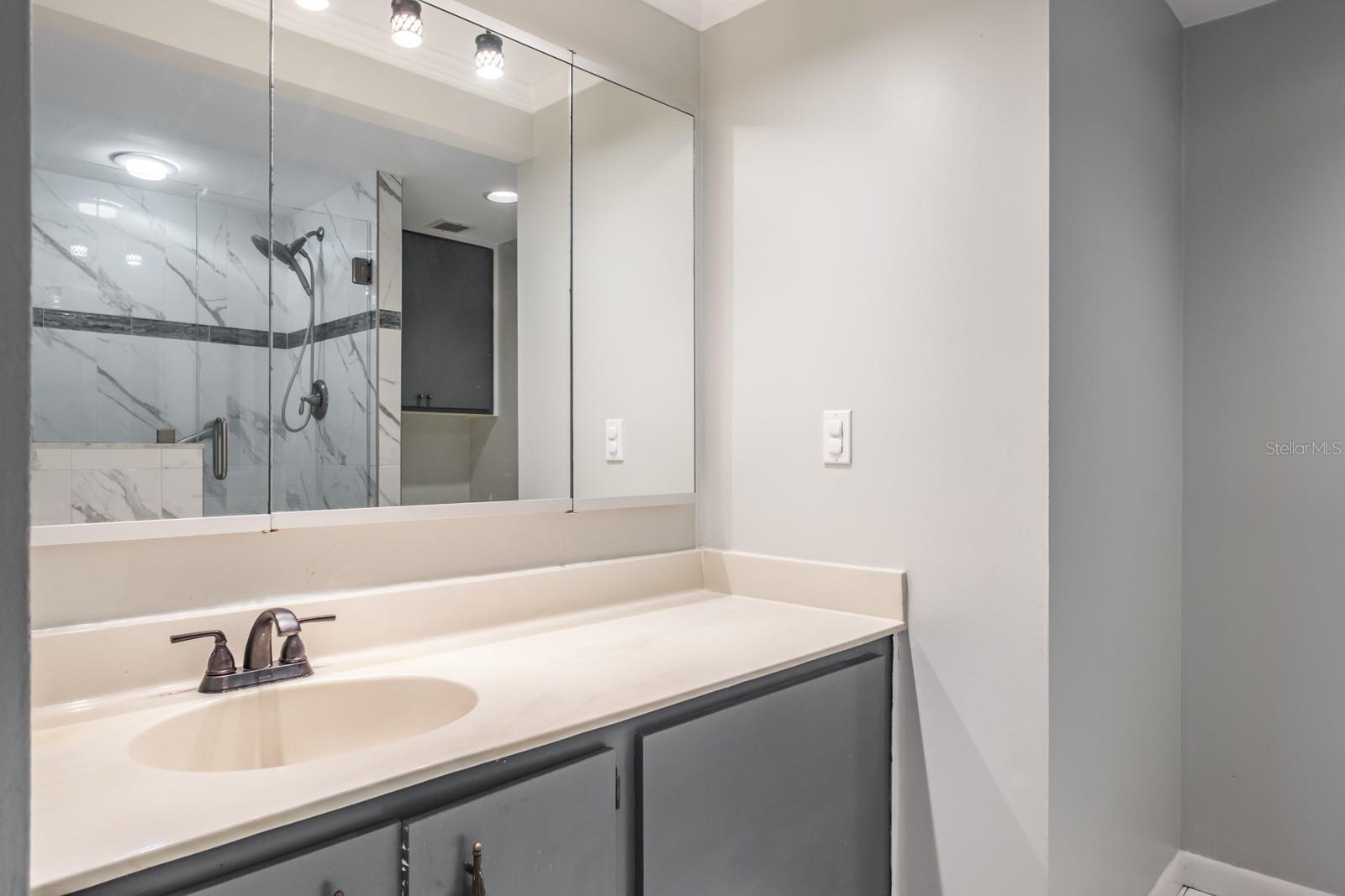 Image 26 of 72 For 8 Belleview Boulevard 108