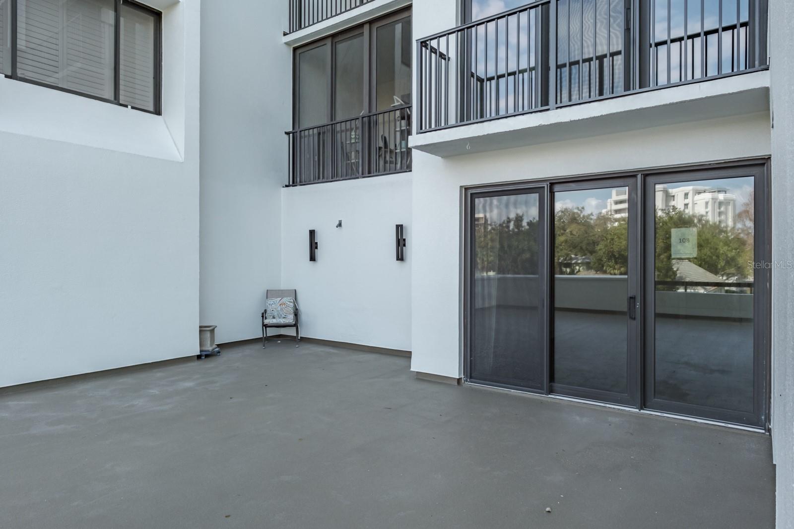 Image 42 of 72 For 8 Belleview Boulevard 108