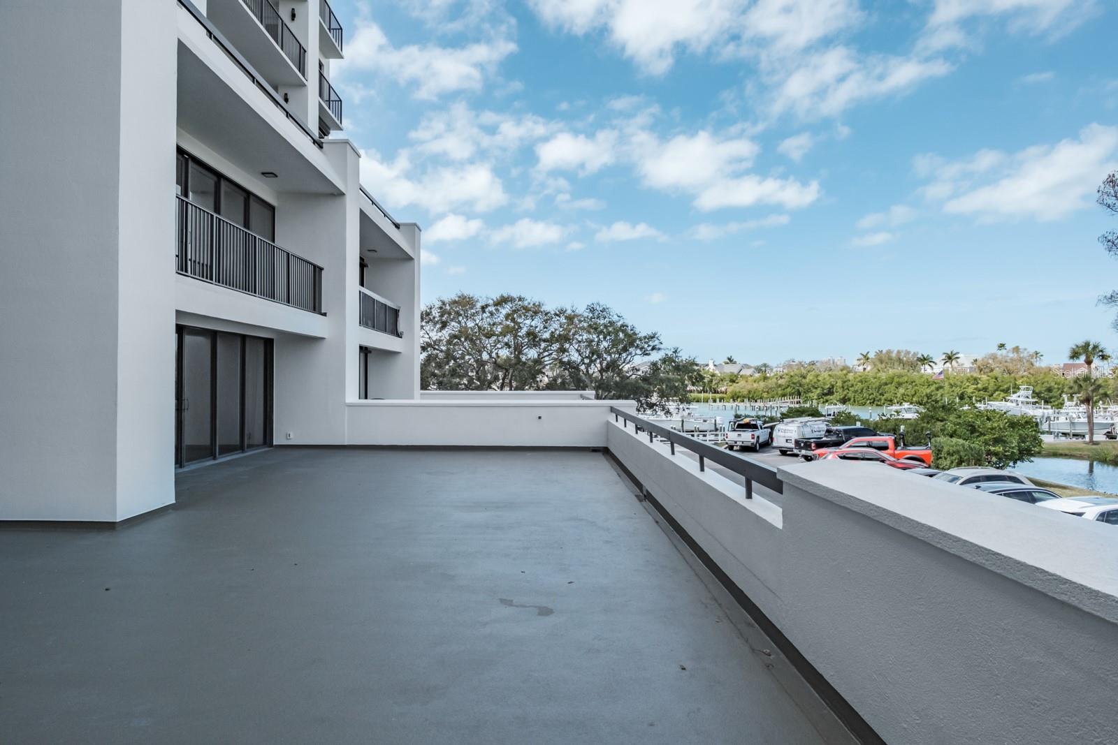 Image 44 of 72 For 8 Belleview Boulevard 108