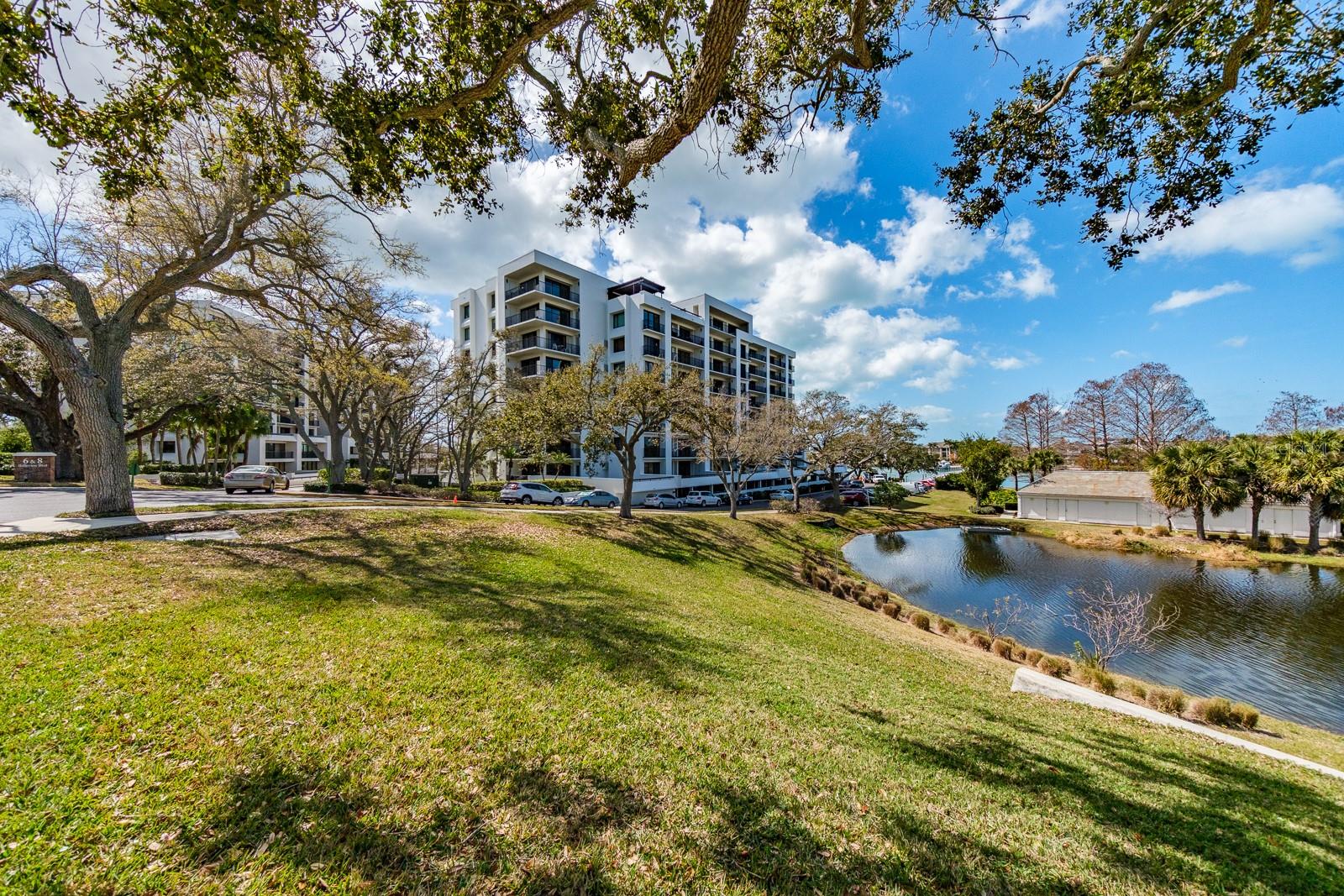 Image 50 of 72 For 8 Belleview Boulevard 108