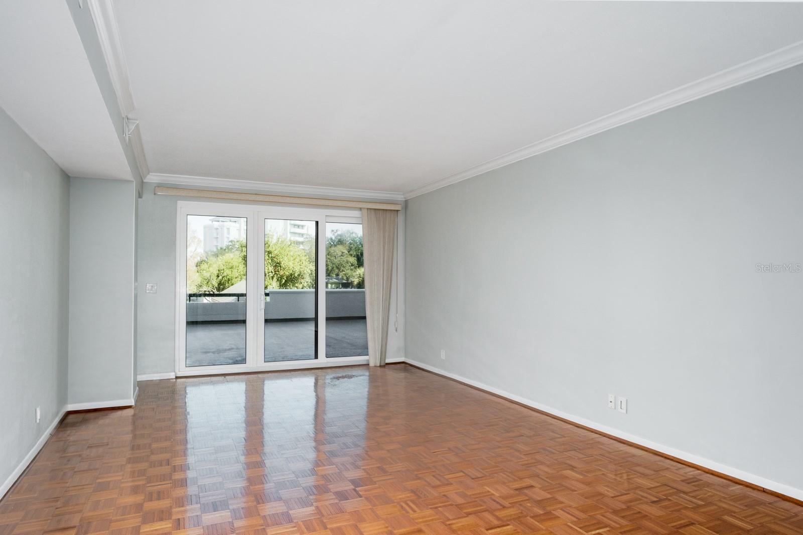 Image 7 of 72 For 8 Belleview Boulevard 108