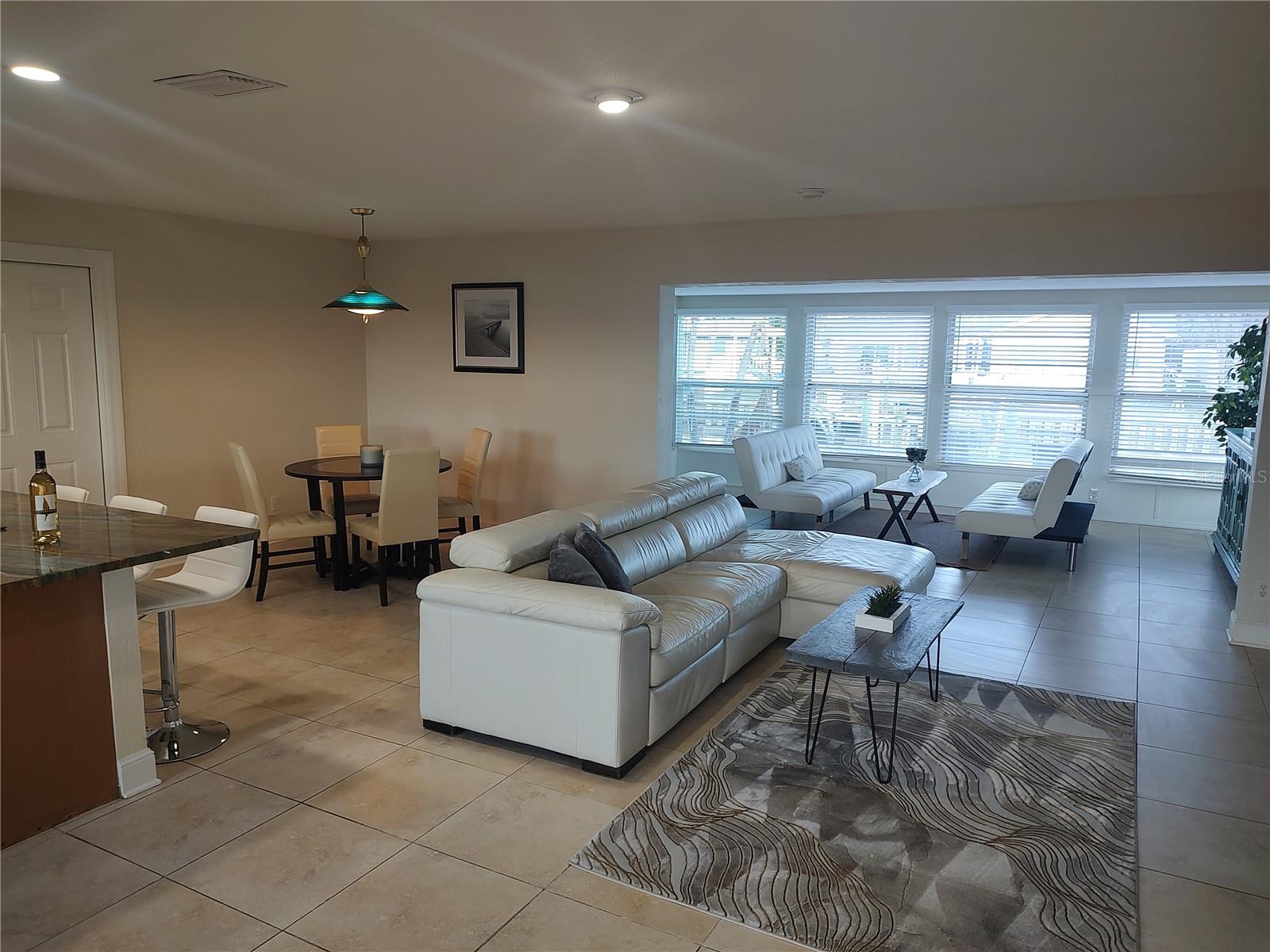 Image 13 of 27 For 4165 13th Lane Ne