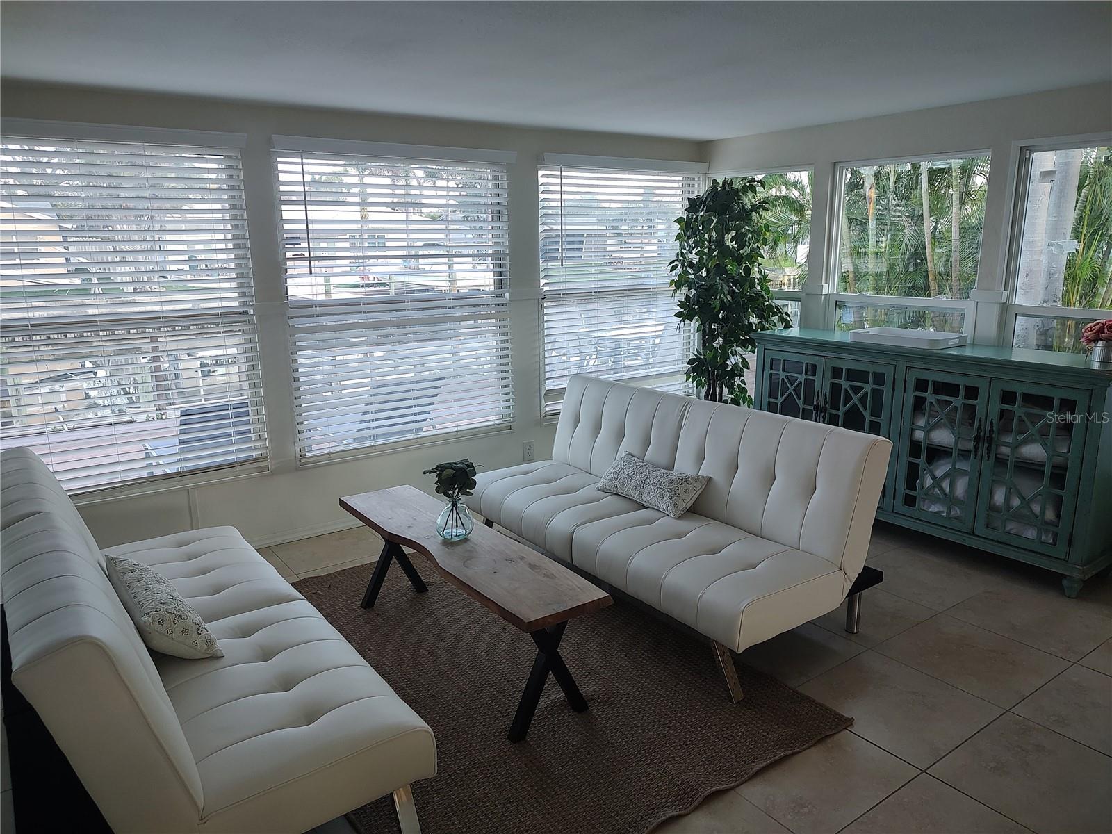 Image 16 of 27 For 4165 13th Lane Ne