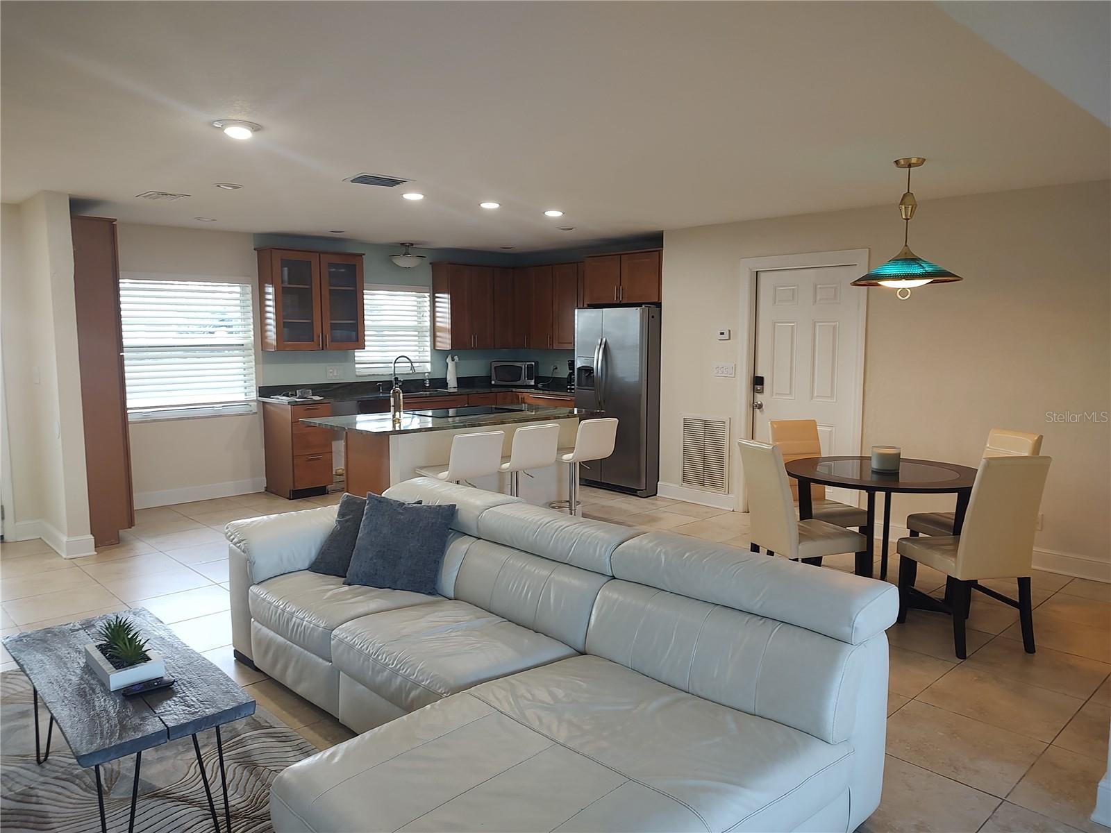 Image 17 of 27 For 4165 13th Lane Ne