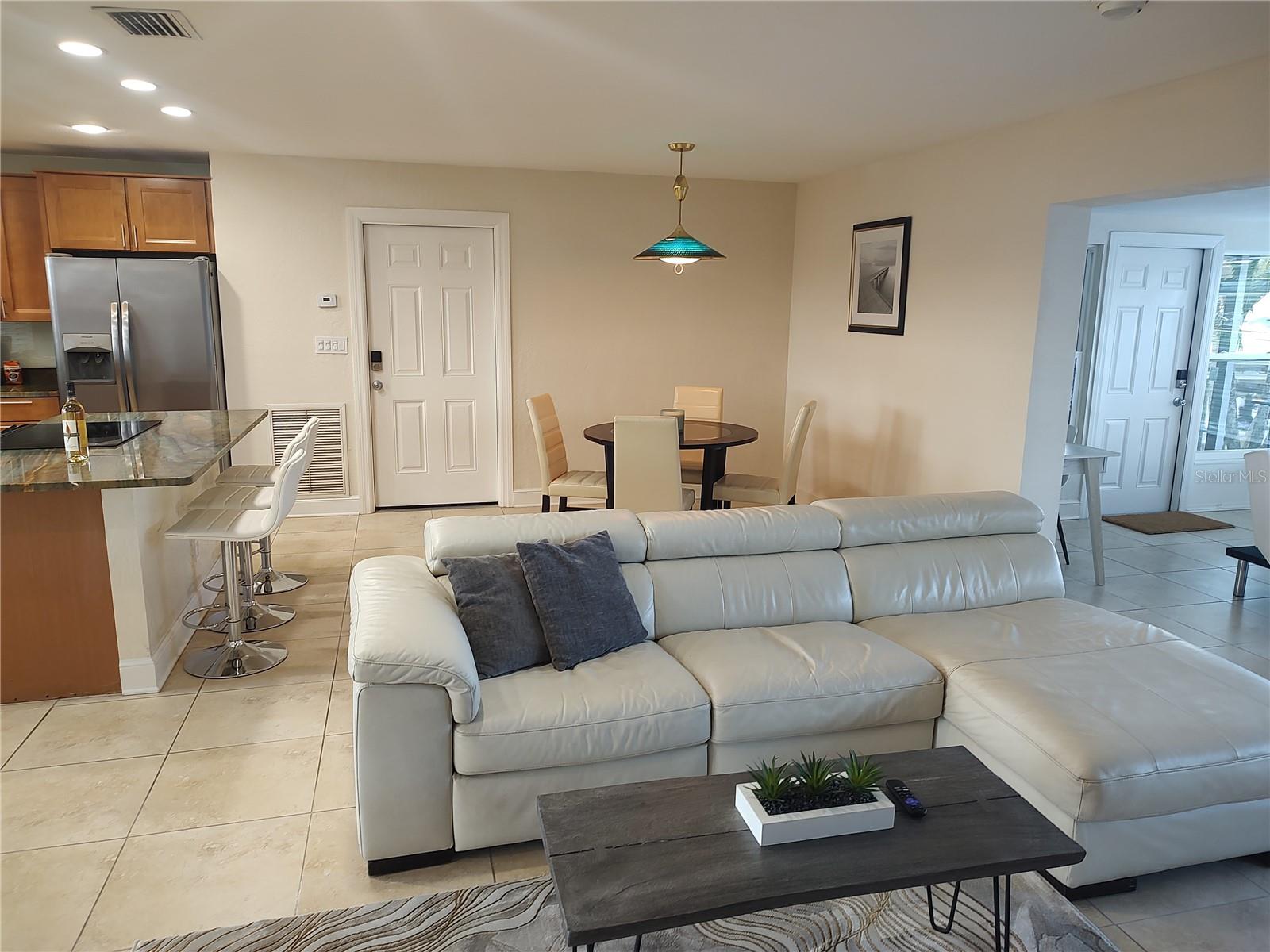 Image 20 of 27 For 4165 13th Lane Ne