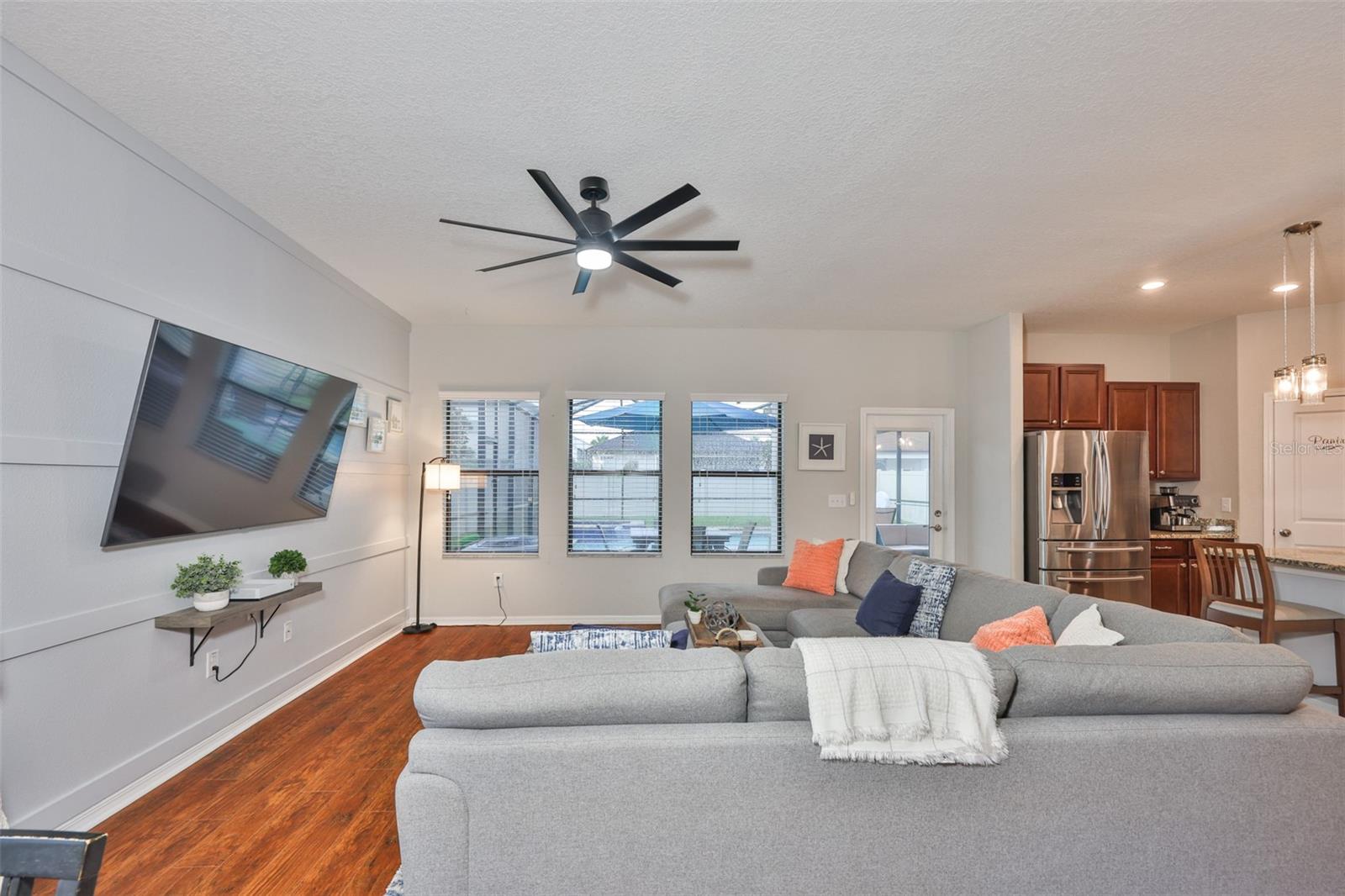 Listing photo id 8 for 21324 Southern Charm Drive