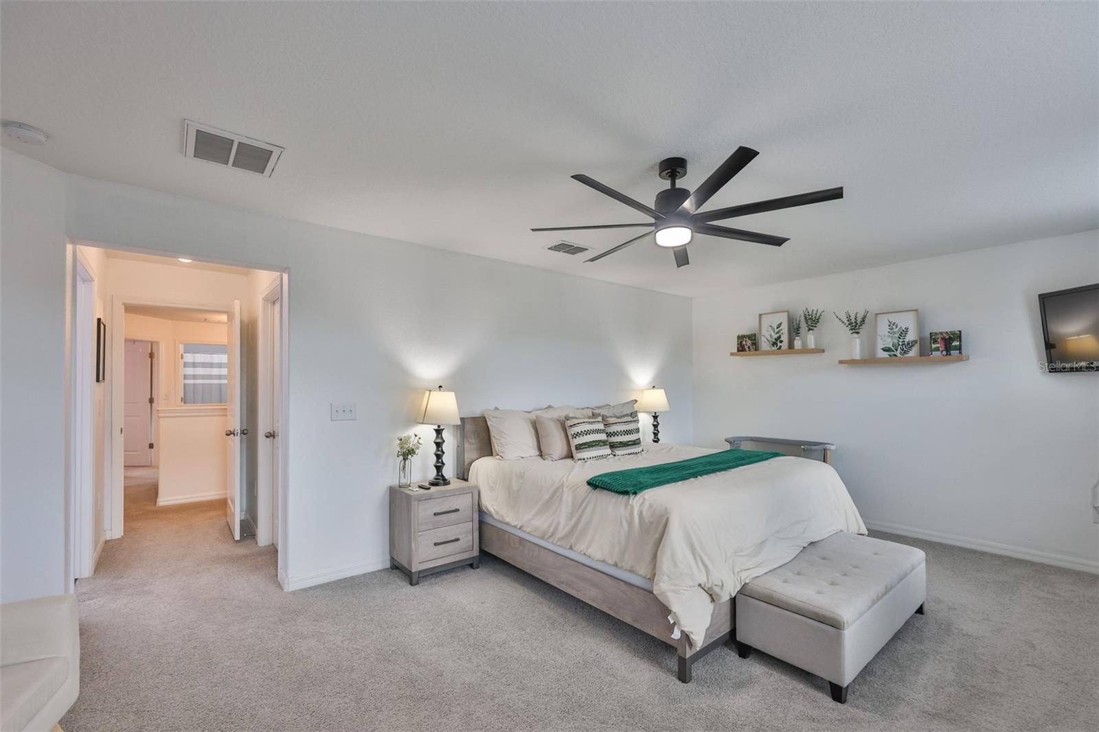 Listing photo id 18 for 21324 Southern Charm Drive