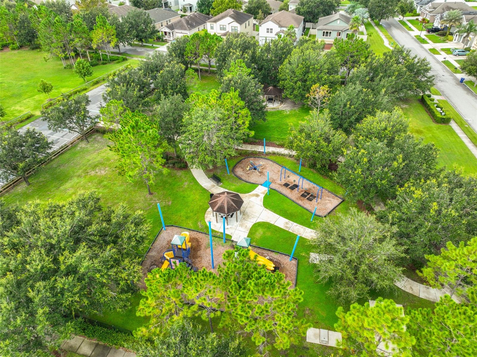 Listing photo id 57 for 21324 Southern Charm Drive