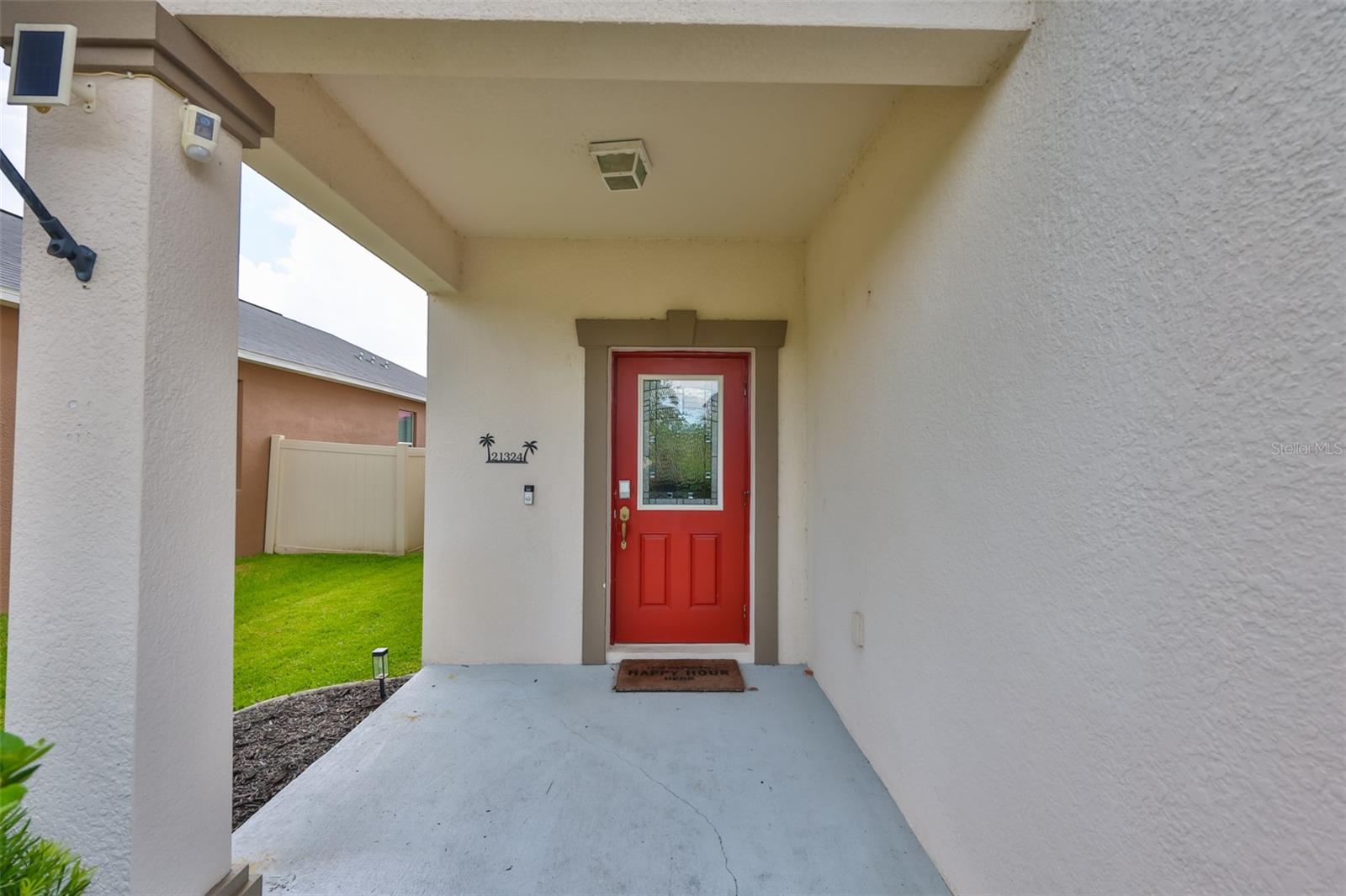 Listing photo id 4 for 21324 Southern Charm Drive