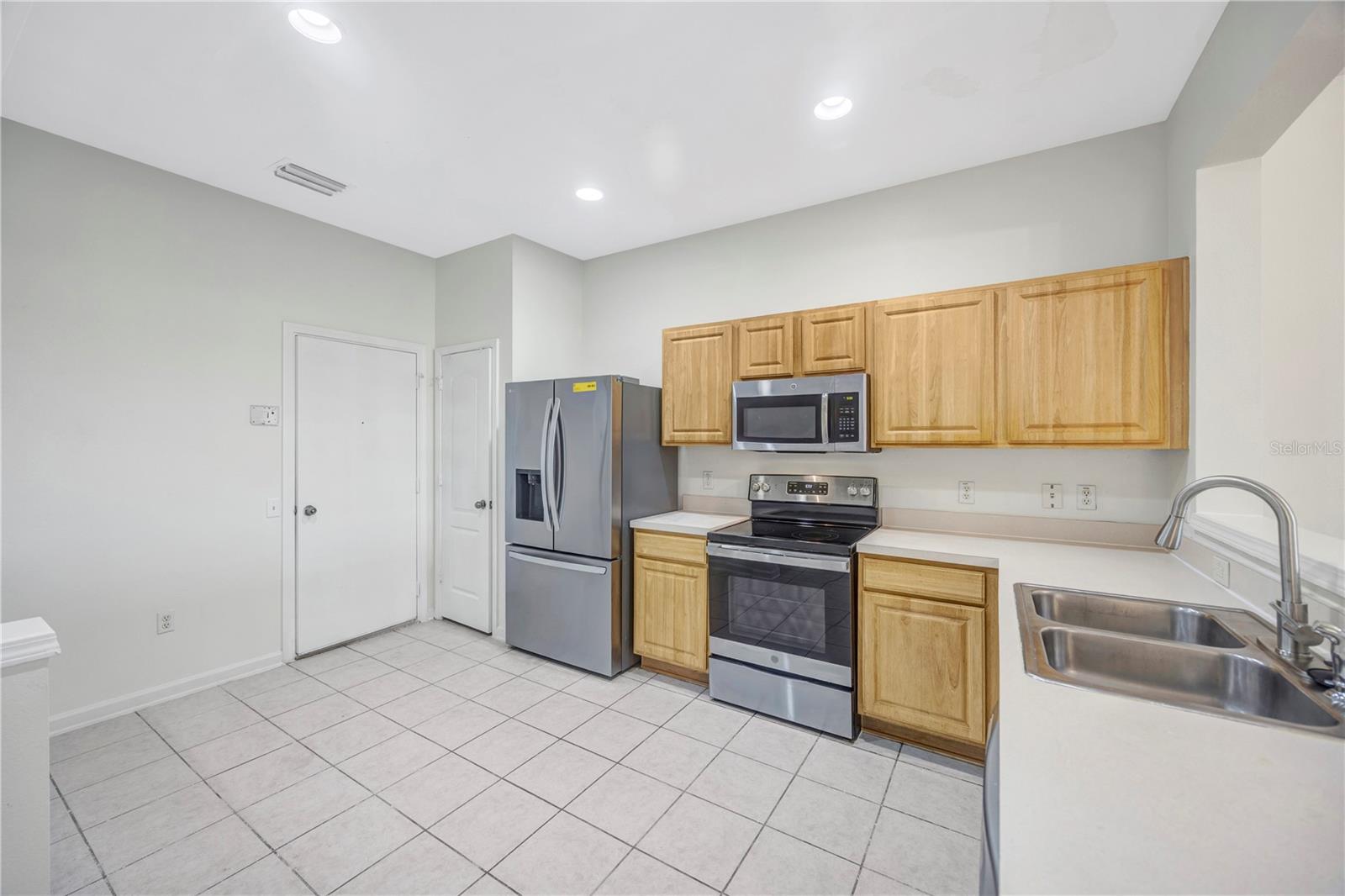 Image 5 of 52 For 5004 Barnstead Drive