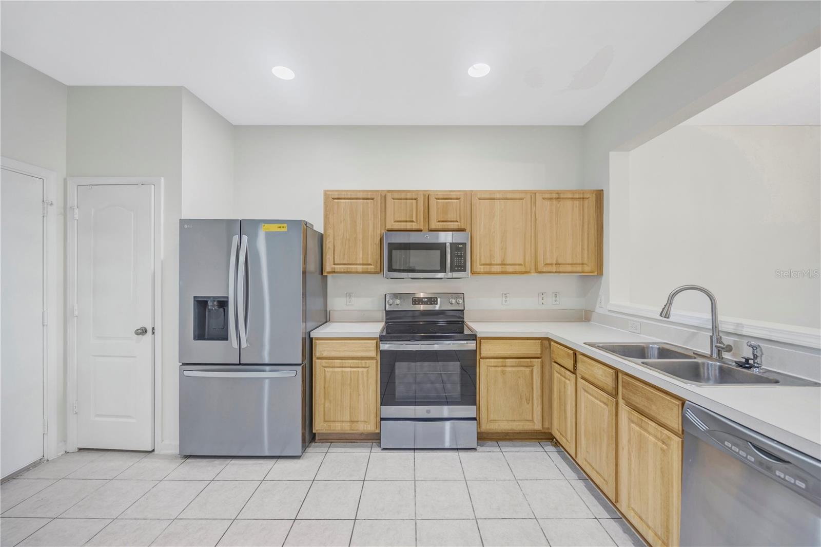 Image 6 of 52 For 5004 Barnstead Drive