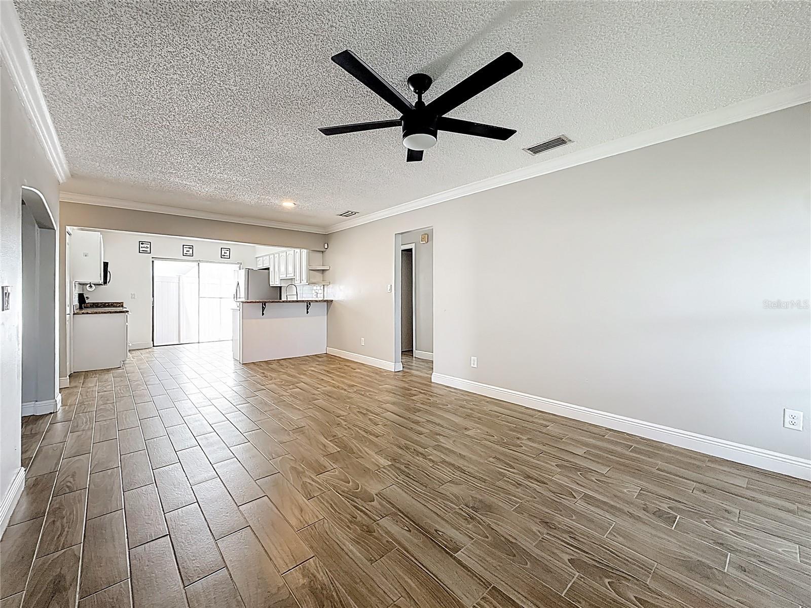 Image 17 of 85 For 5108 Ravensdale Way