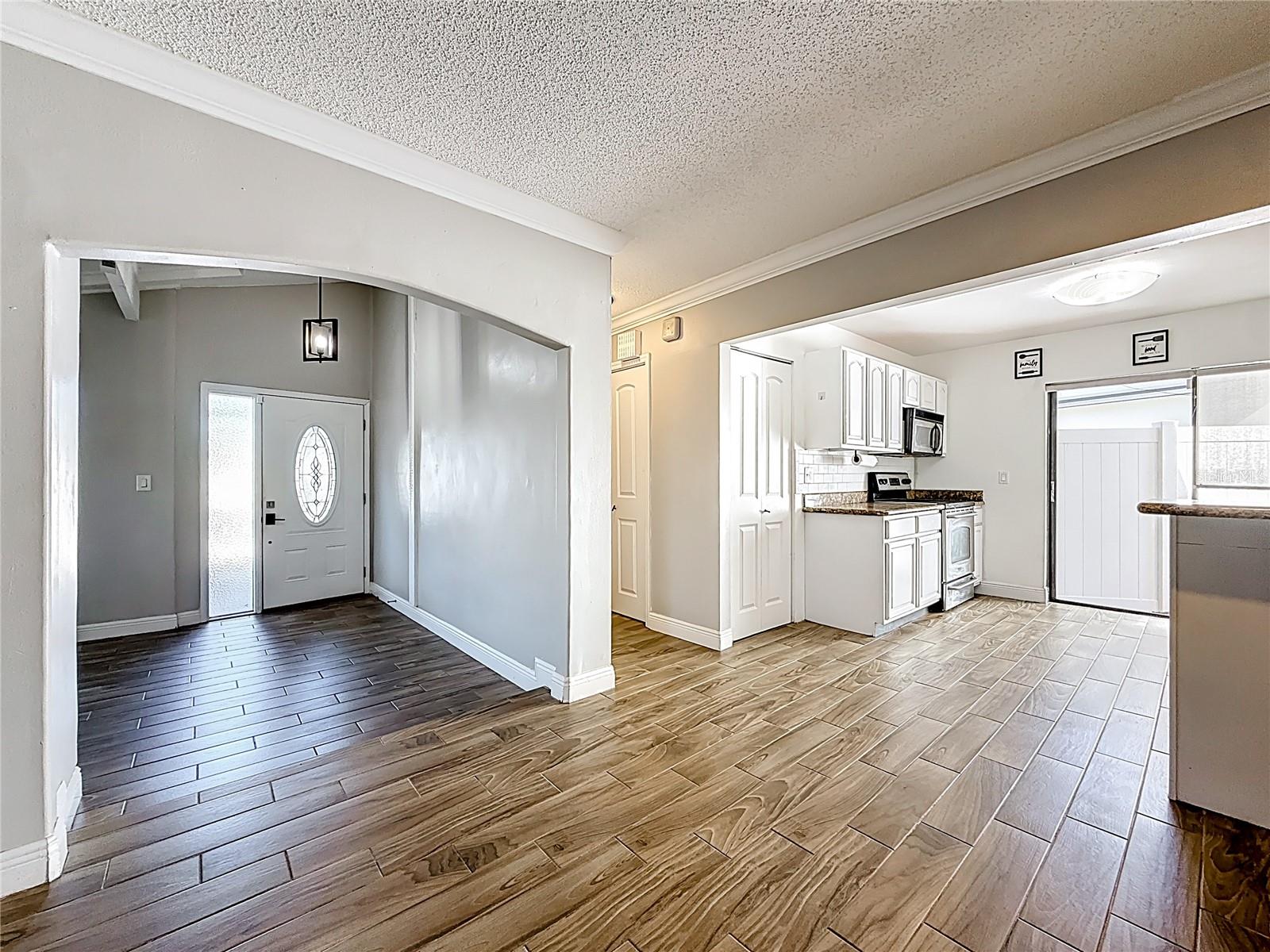 Image 20 of 85 For 5108 Ravensdale Way