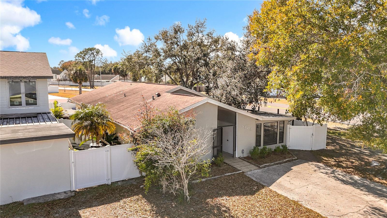 Image 4 of 85 For 5108 Ravensdale Way