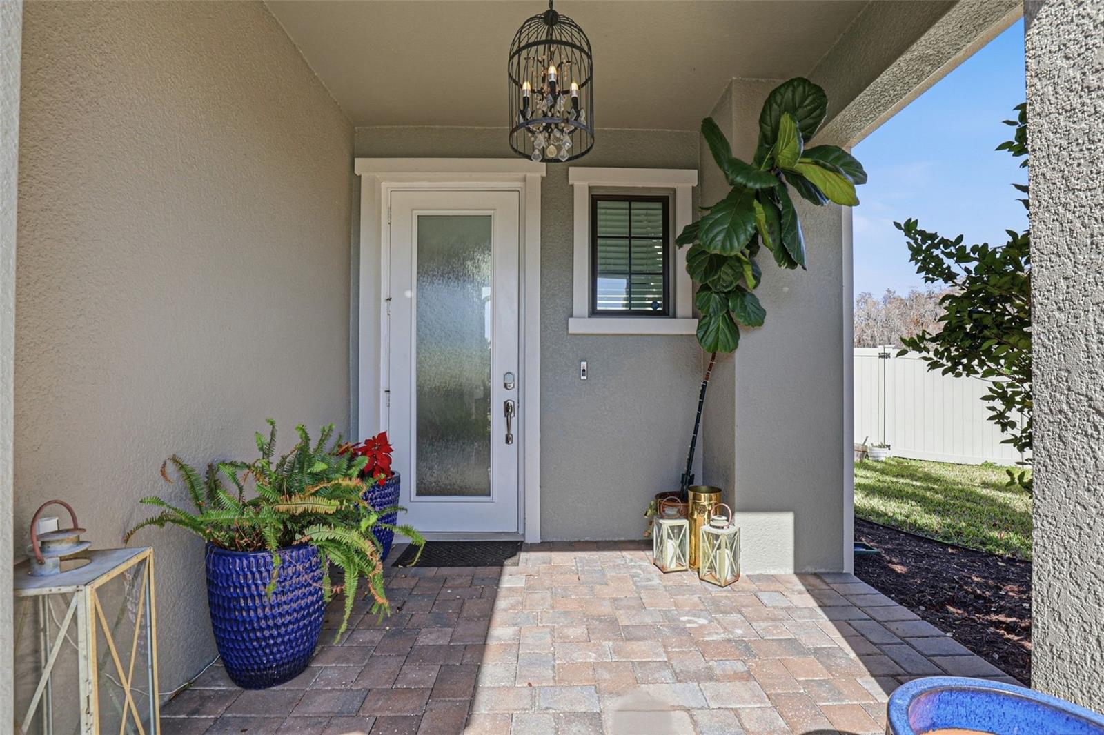 Listing photo id 9 for 5026 Tivoli Drive