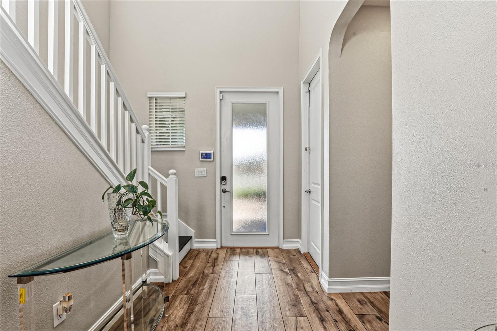 Listing photo id 16 for 5026 Tivoli Drive