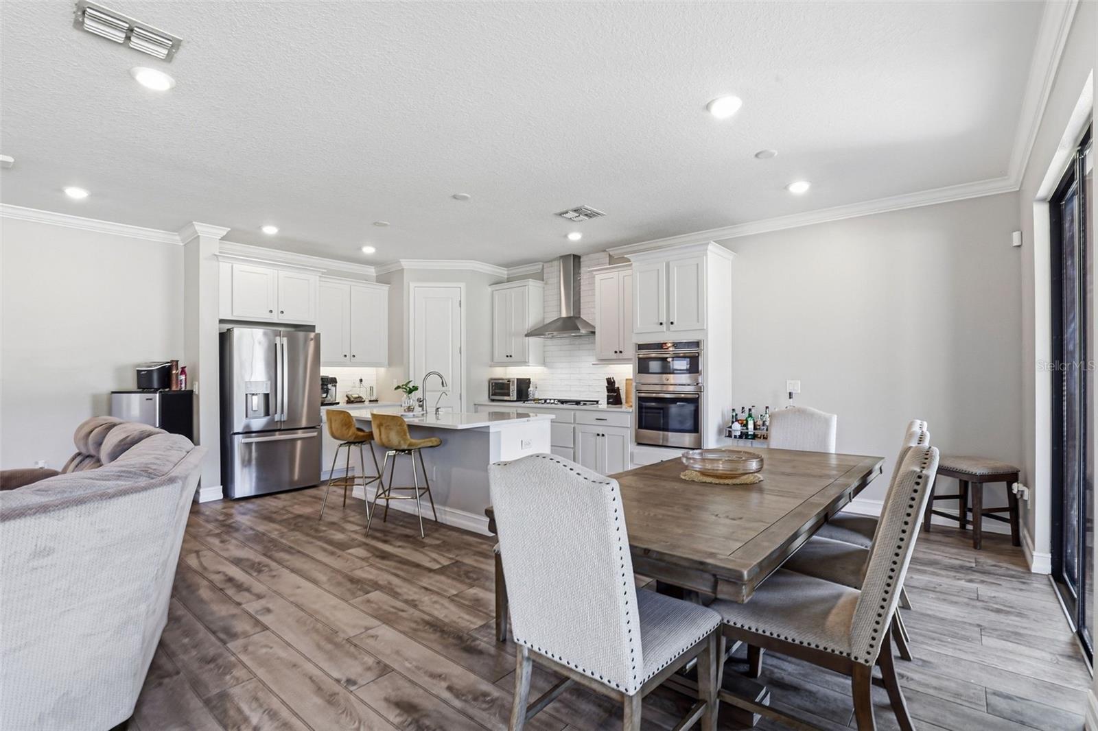 Listing photo id 20 for 5026 Tivoli Drive