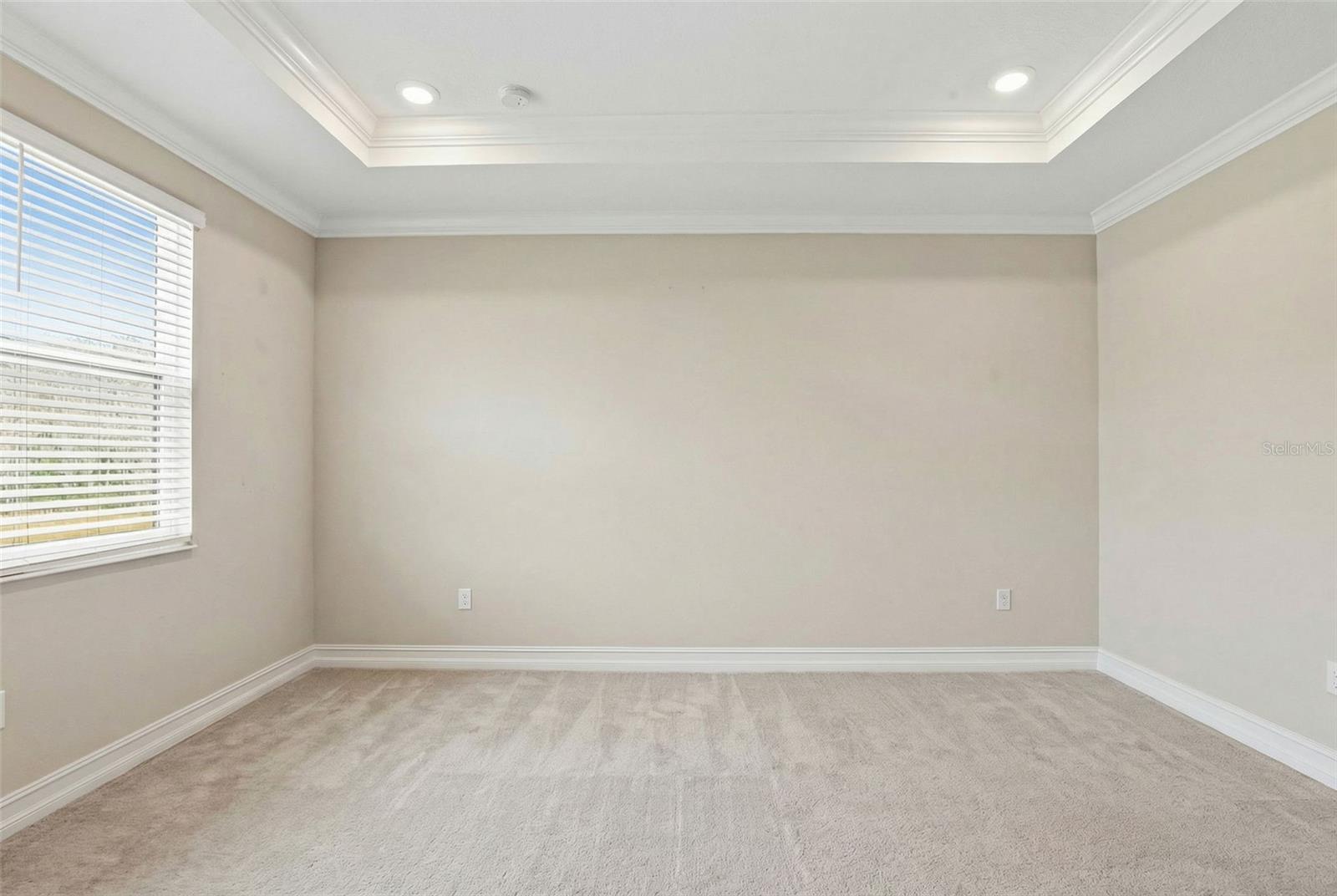 Listing photo id 44 for 5026 Tivoli Drive