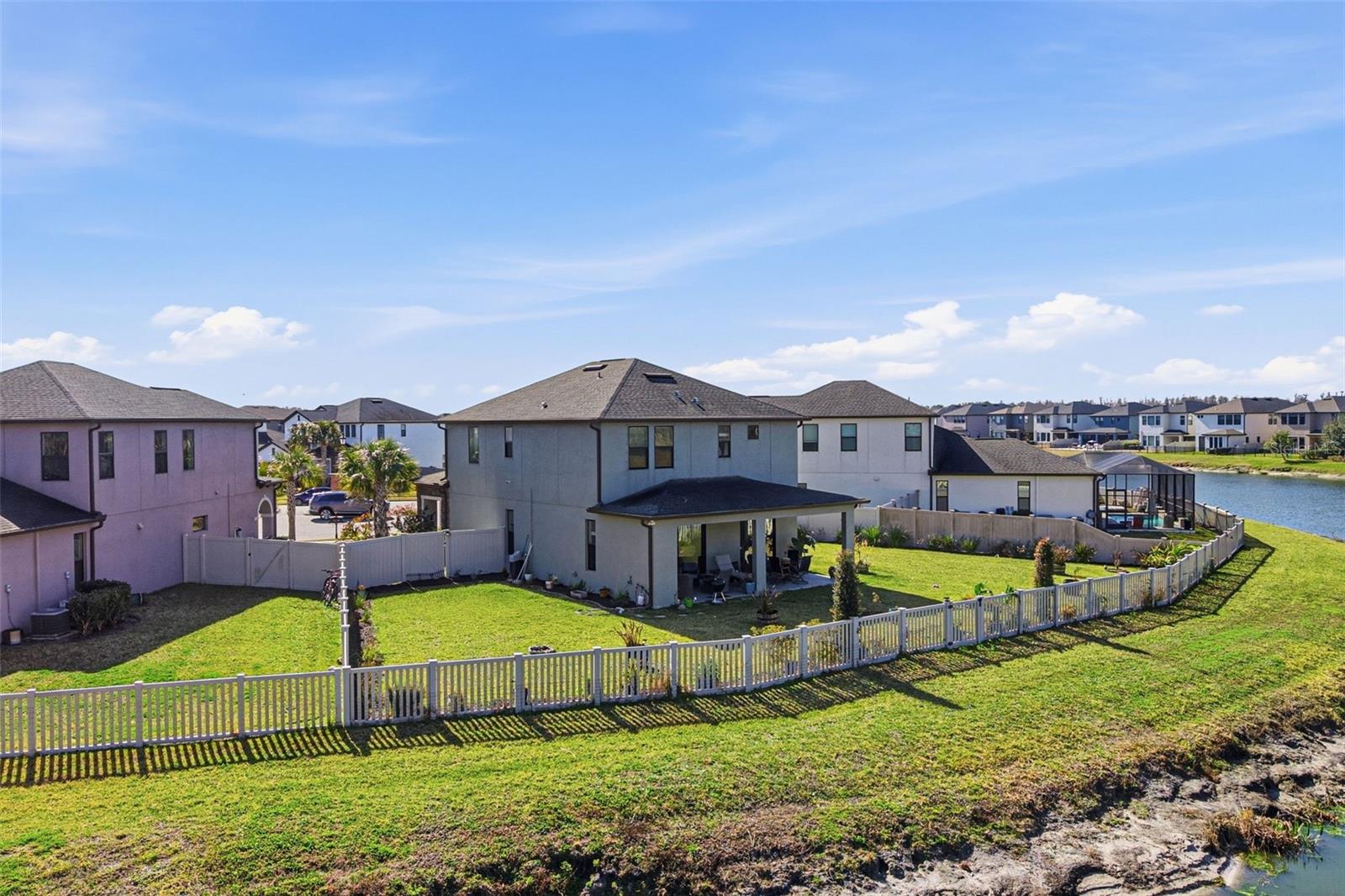 Listing photo id 58 for 5026 Tivoli Drive