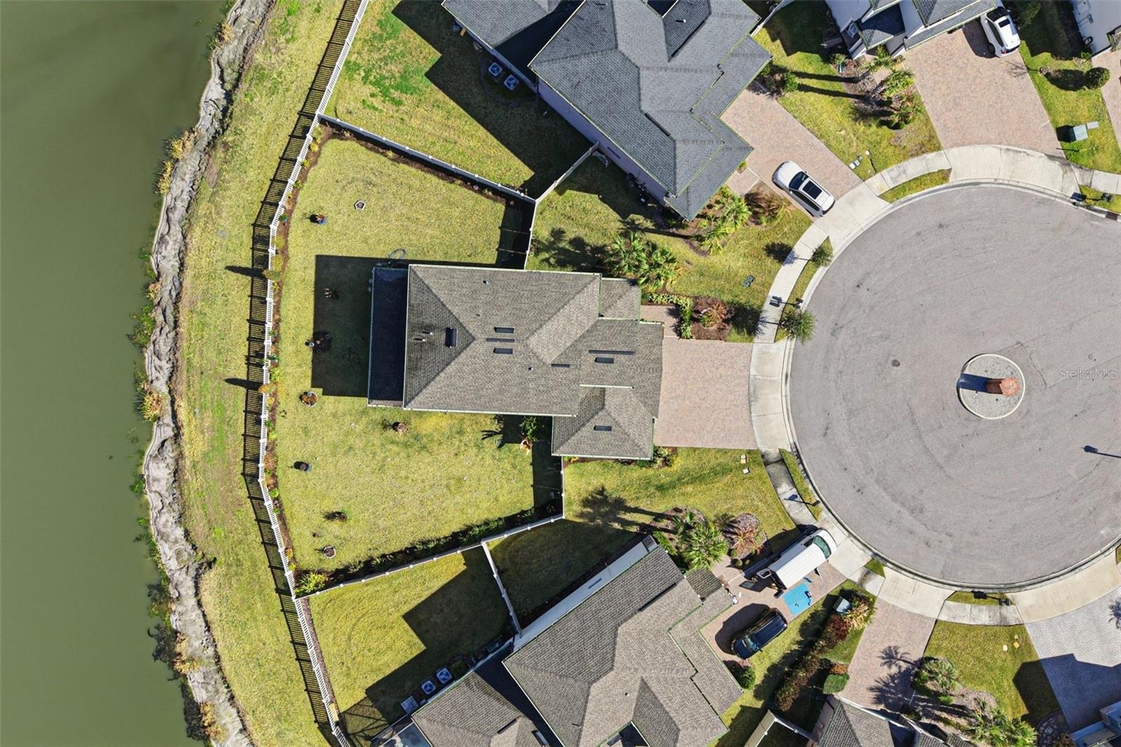 Listing photo id 60 for 5026 Tivoli Drive