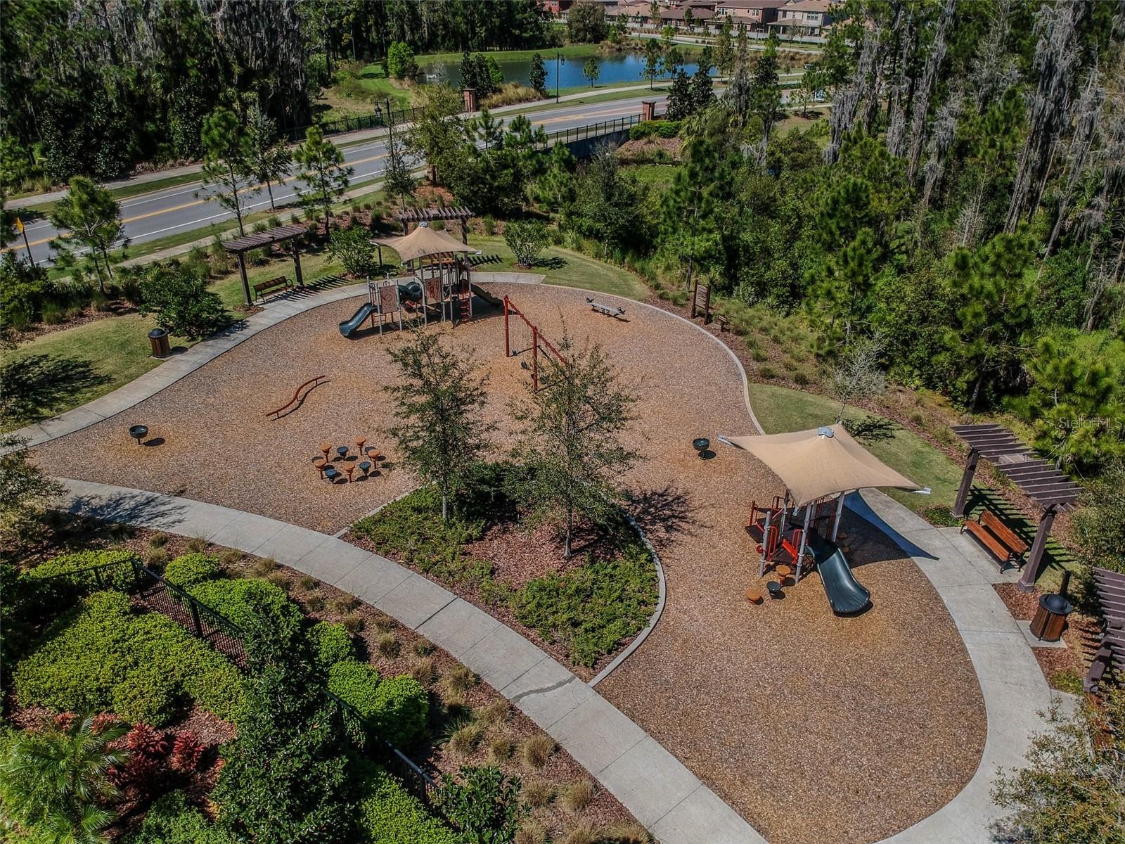 Listing photo id 77 for 5026 Tivoli Drive