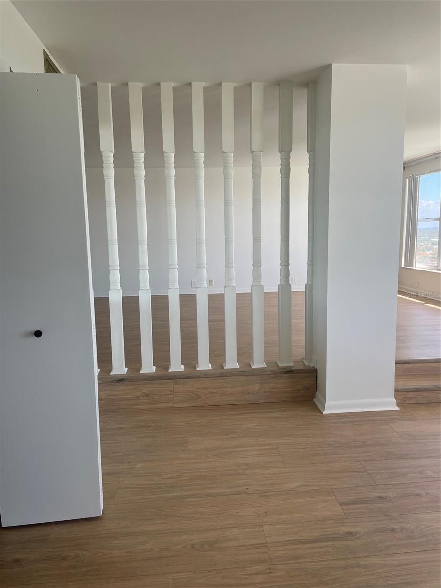 Image 11 of 27 For 5200 Brittany Drive S 1804