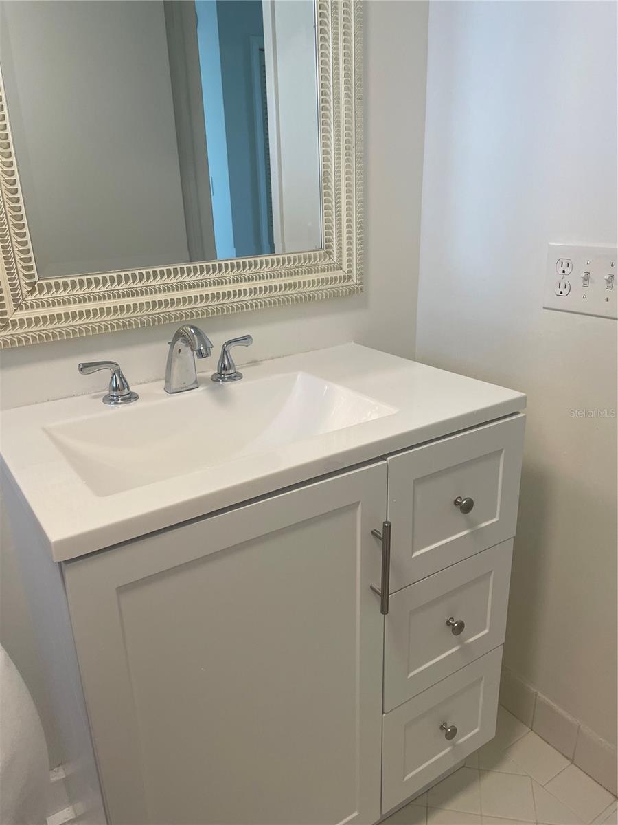 Image 24 of 27 For 5200 Brittany Drive S 1804