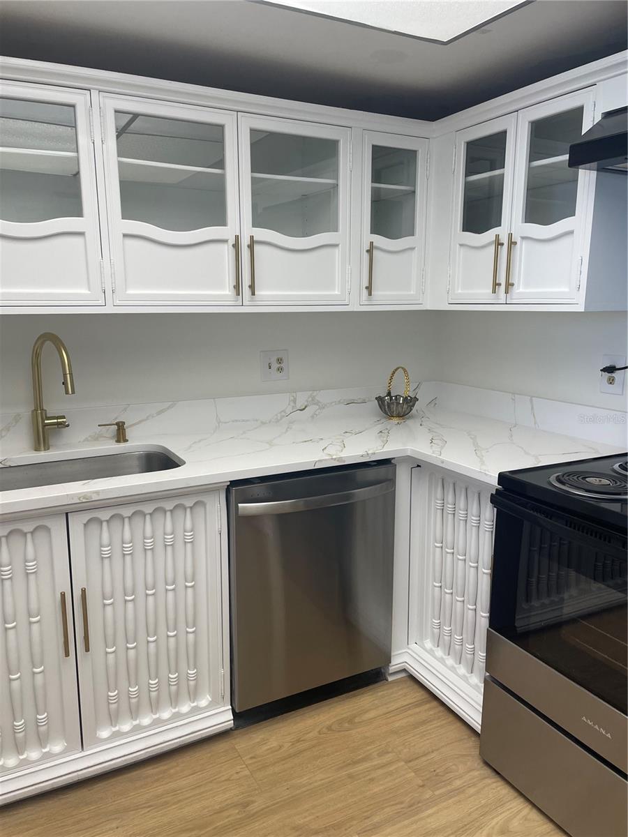 Image 6 of 27 For 5200 Brittany Drive S 1804