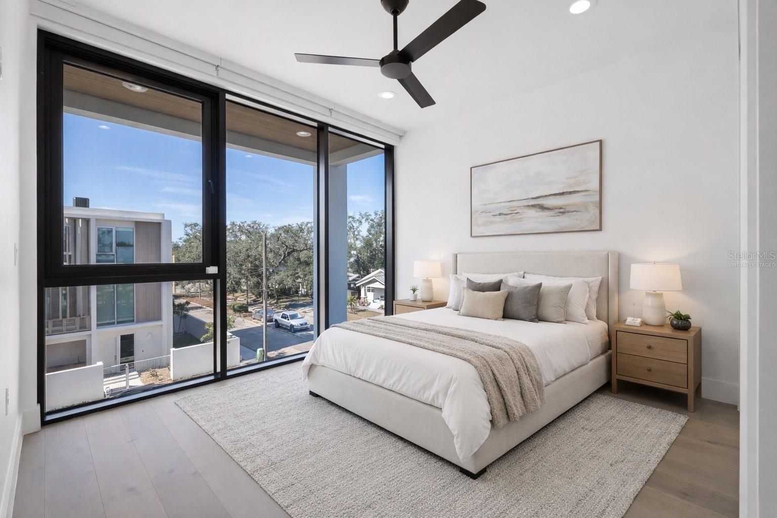 Image 28 of 33 For 2707 Woodrow Avenue 3