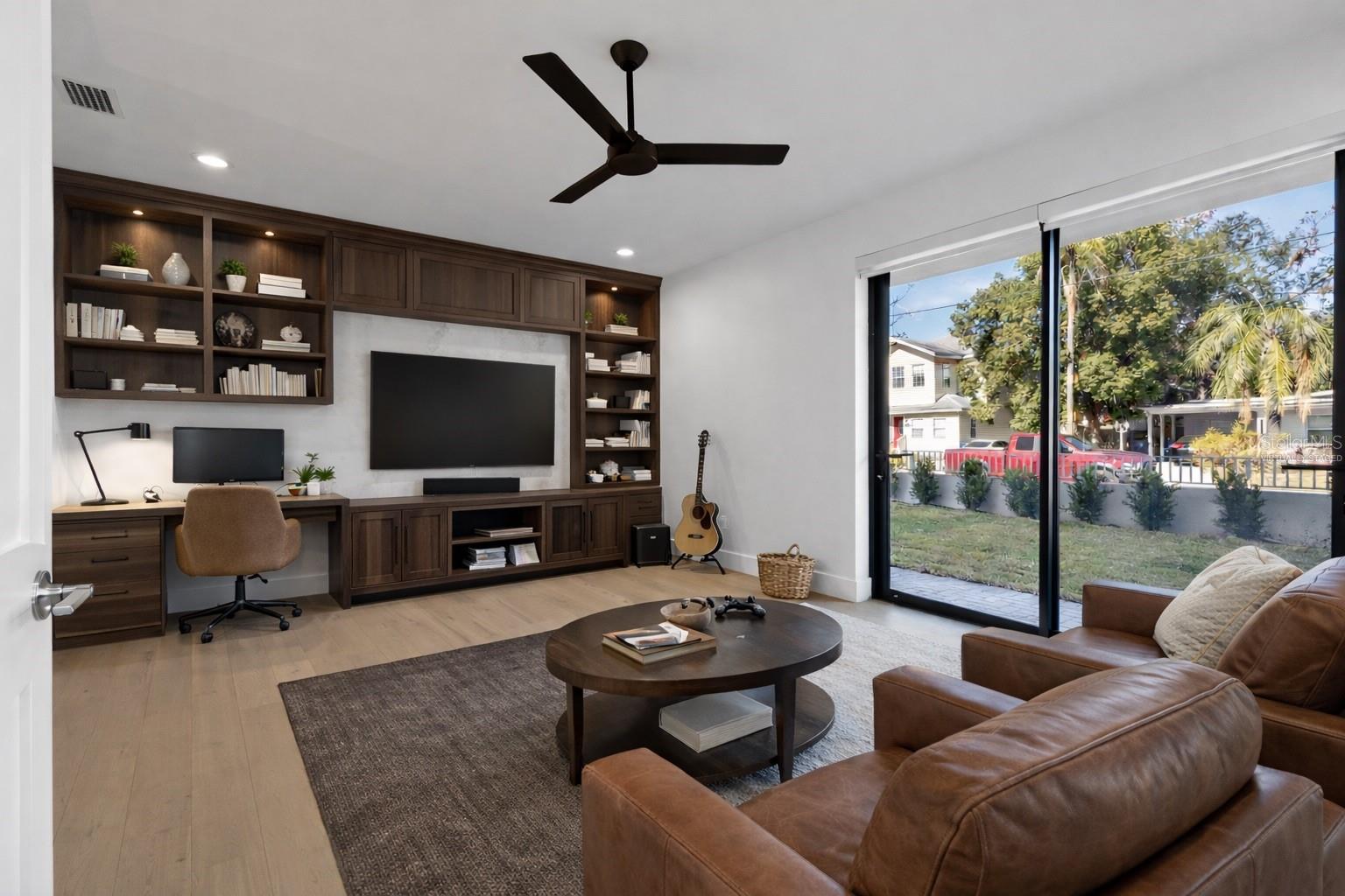 Image 7 of 33 For 2707 Woodrow Avenue 3