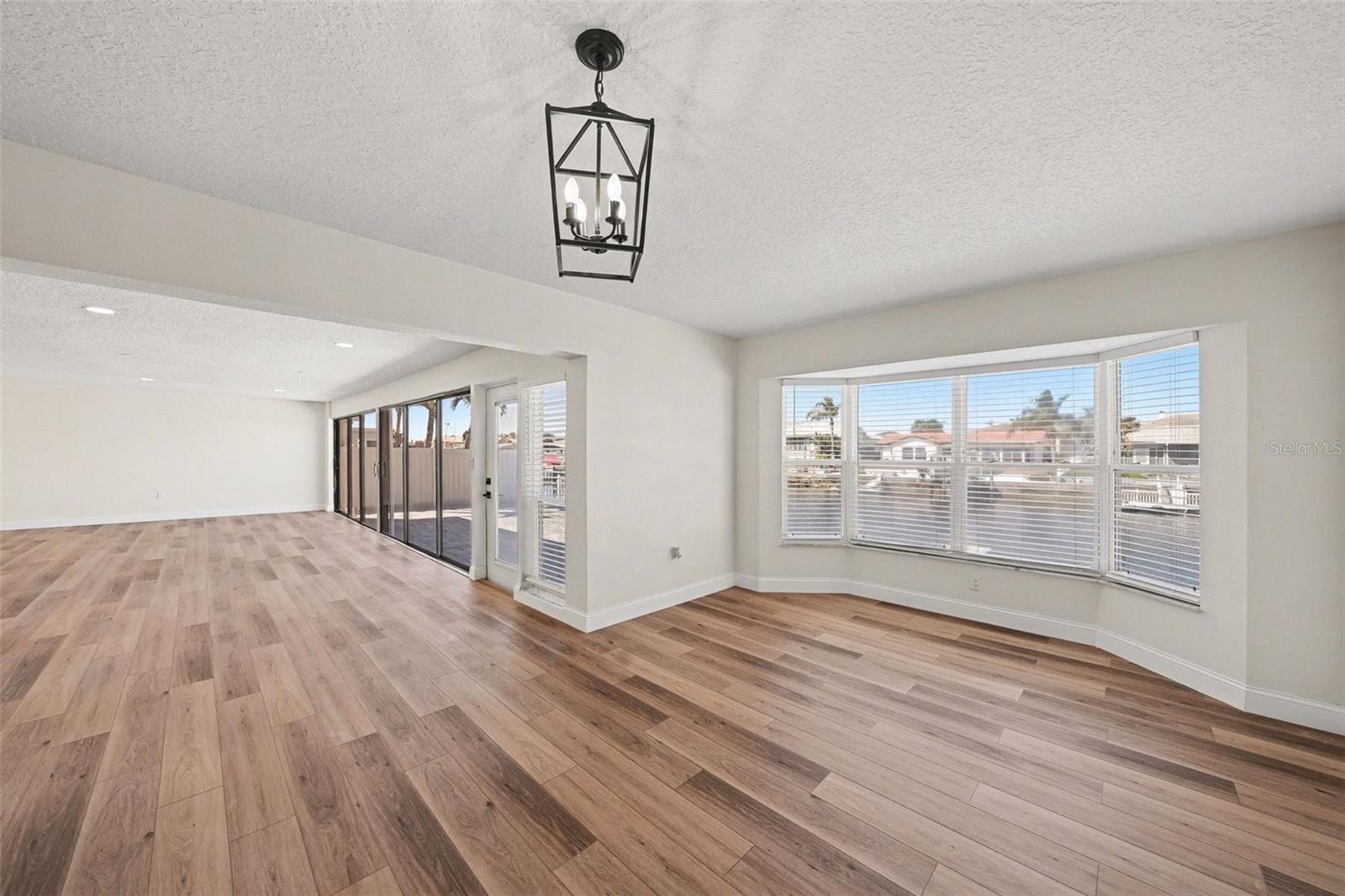 Image 14 of 36 For 5041 Cabrilla Court