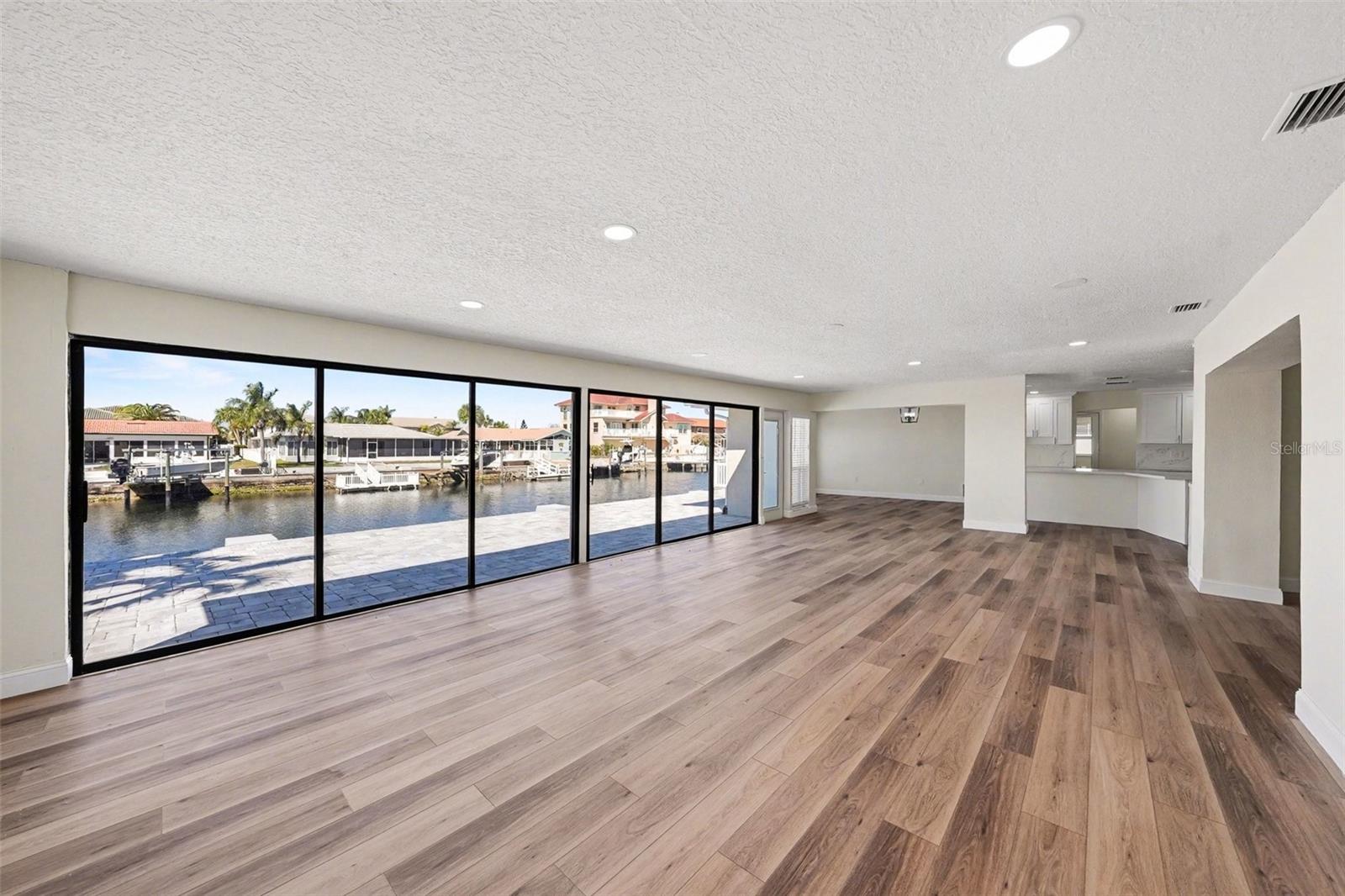 Image 15 of 36 For 5041 Cabrilla Court