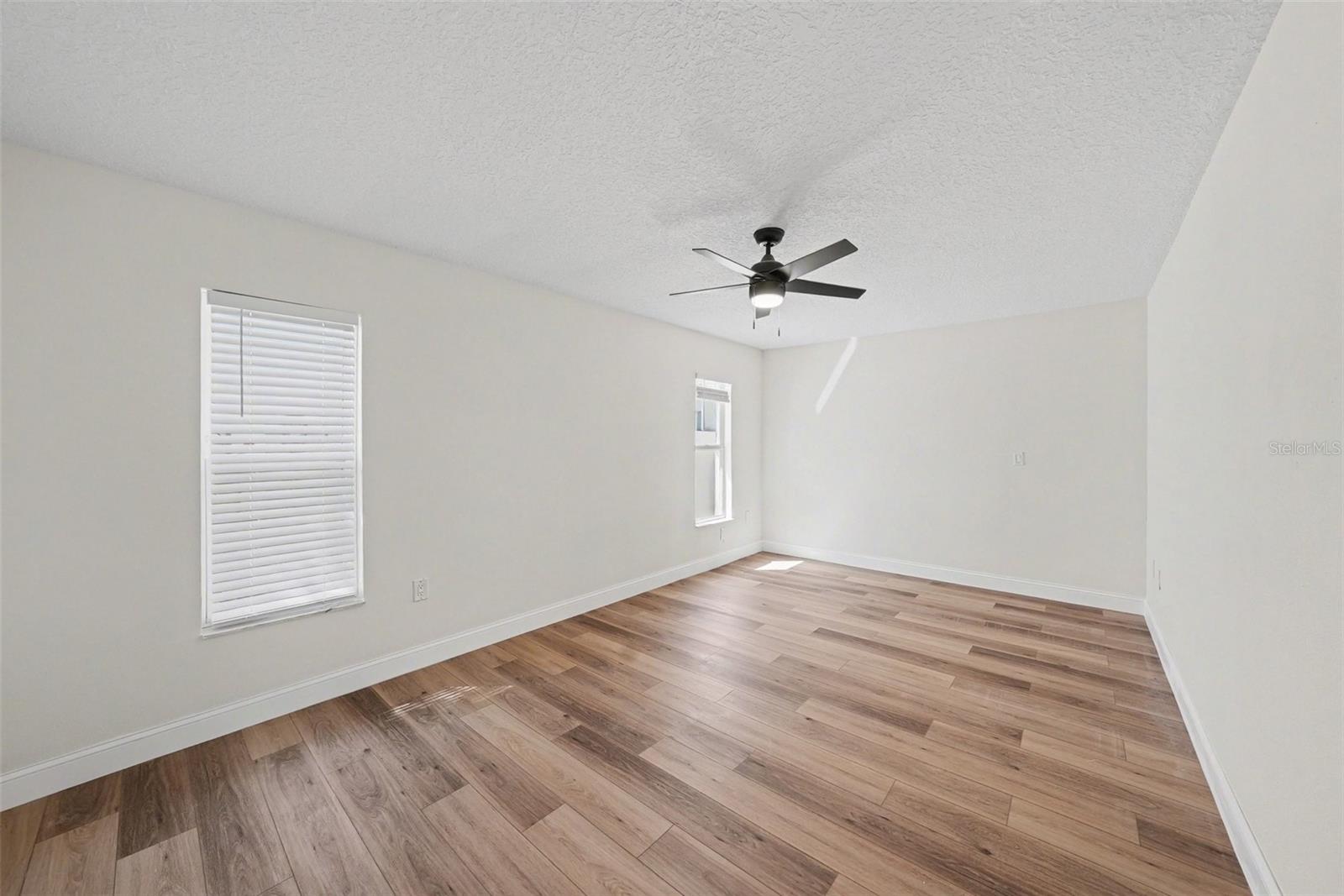 Image 16 of 36 For 5041 Cabrilla Court