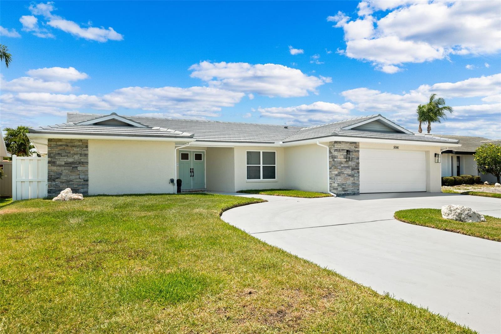 Image 5 of 36 For 5041 Cabrilla Court