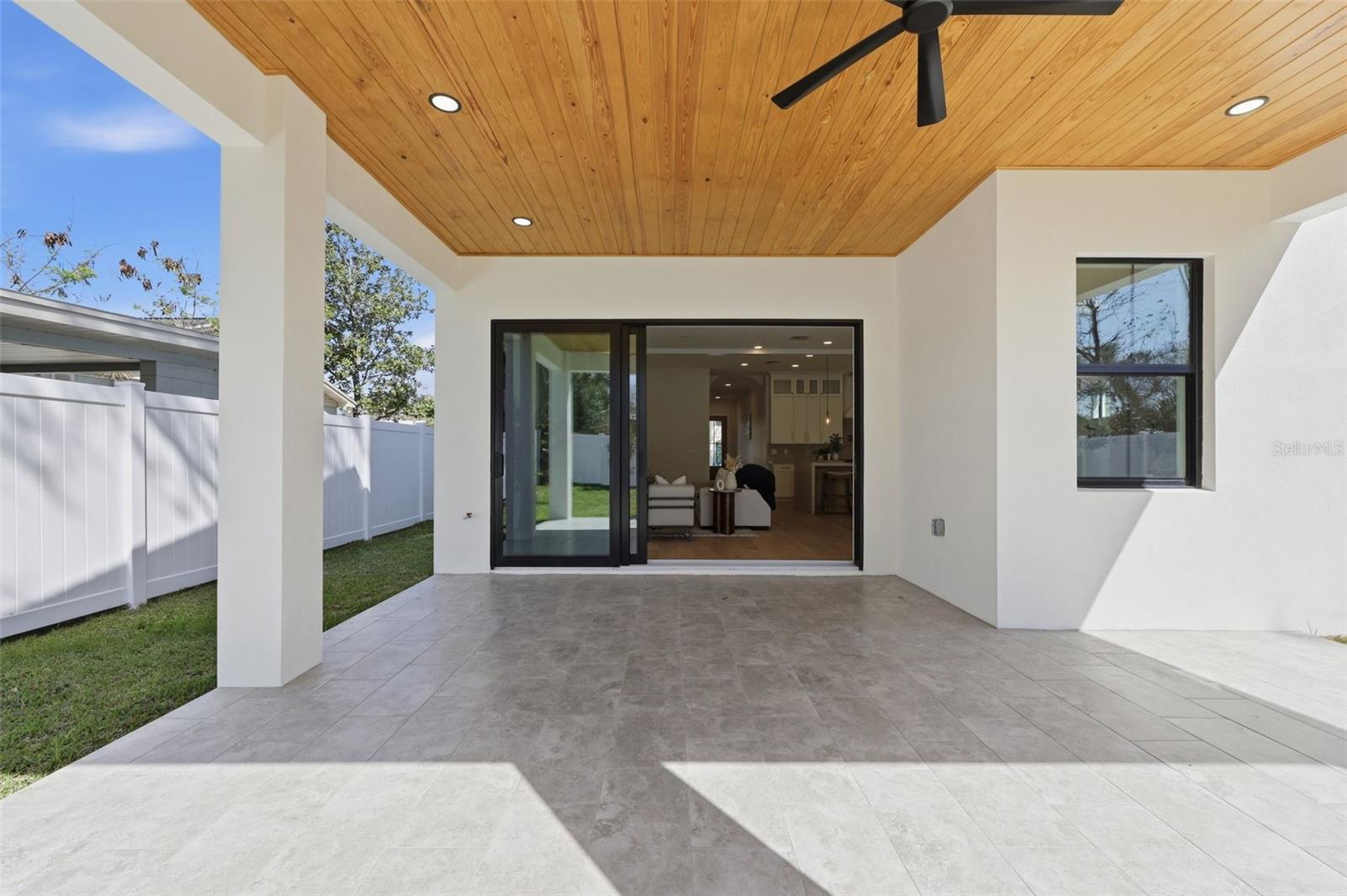 Image 18 of 37 For 920 Alfred Street