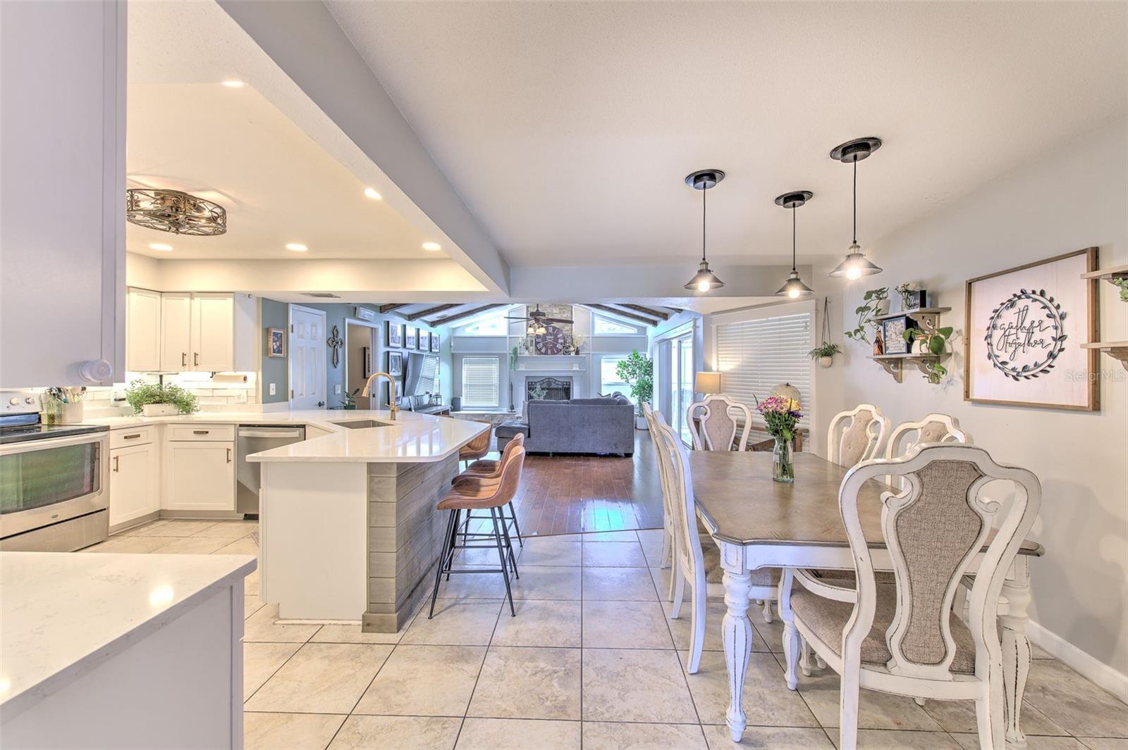 Image 10 of 42 For 3809 Buckingham Loop Drive