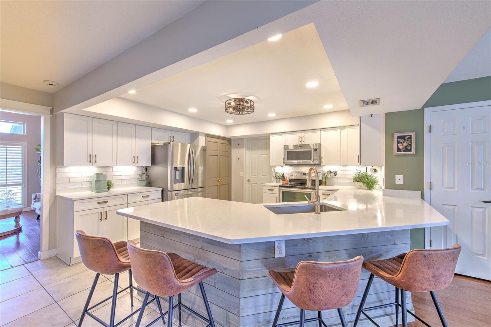 Image 12 of 42 For 3809 Buckingham Loop Drive