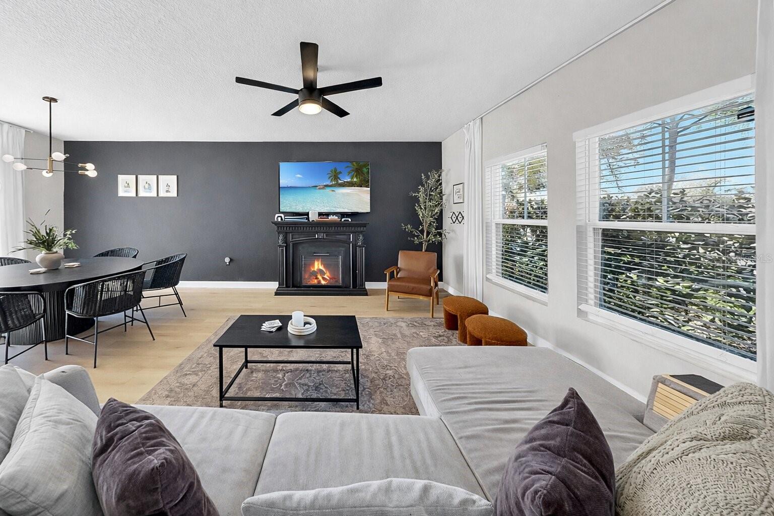 Listing photo id 0 for 12531 Triple Creek Boulevard