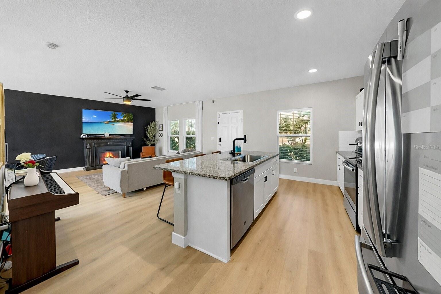 Listing photo id 3 for 12531 Triple Creek Boulevard