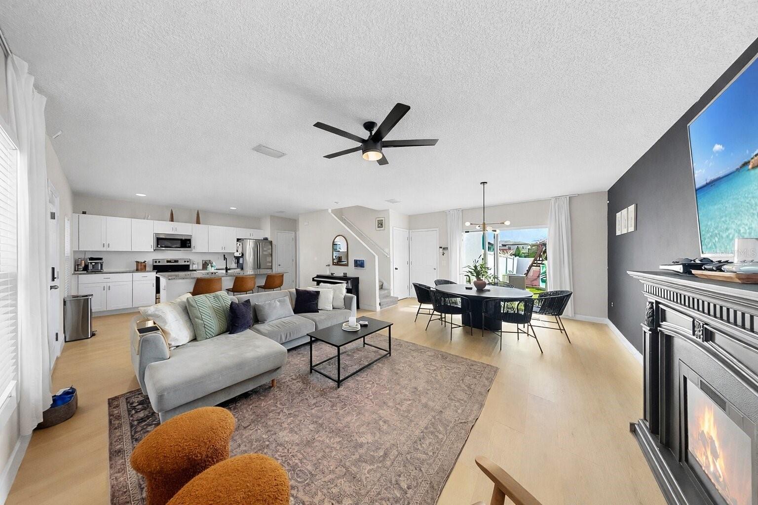 Listing photo id 5 for 12531 Triple Creek Boulevard