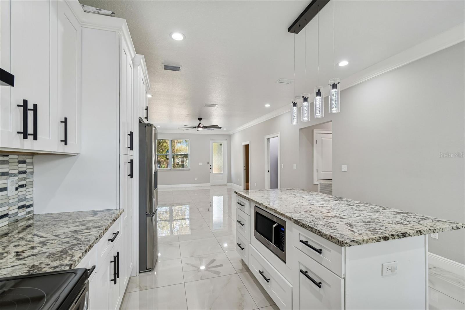 Image 11 of 36 For 8118 Brooks Street