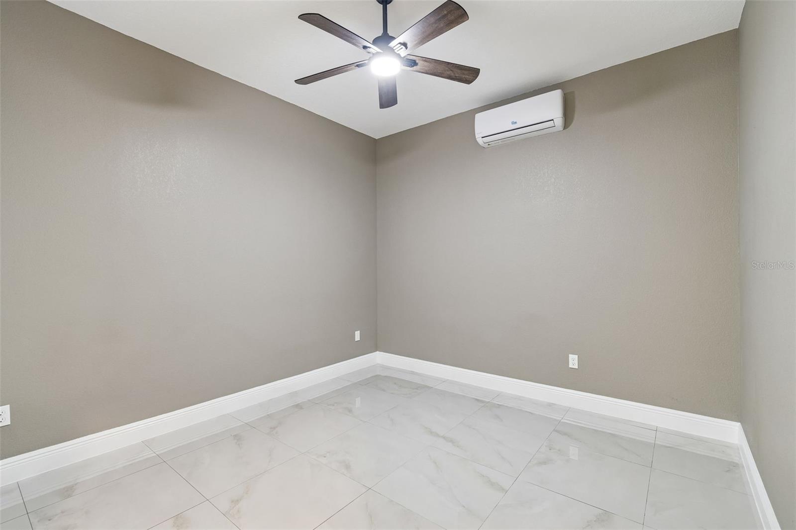 Image 24 of 36 For 8118 Brooks Street